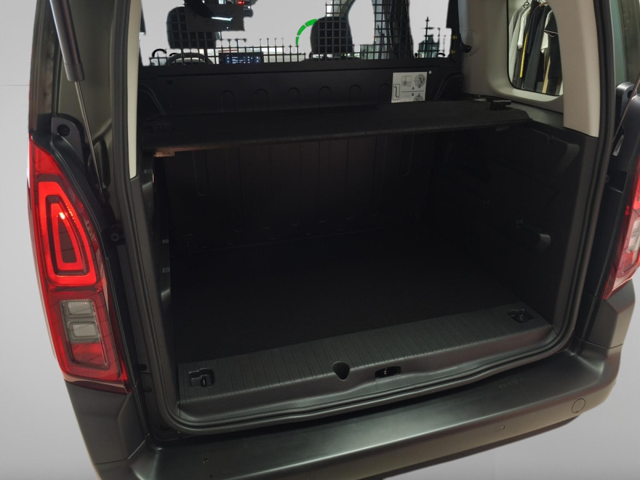 Fiat Doblo Kombi 1.5 BlueHDI (2024) - Foto 6