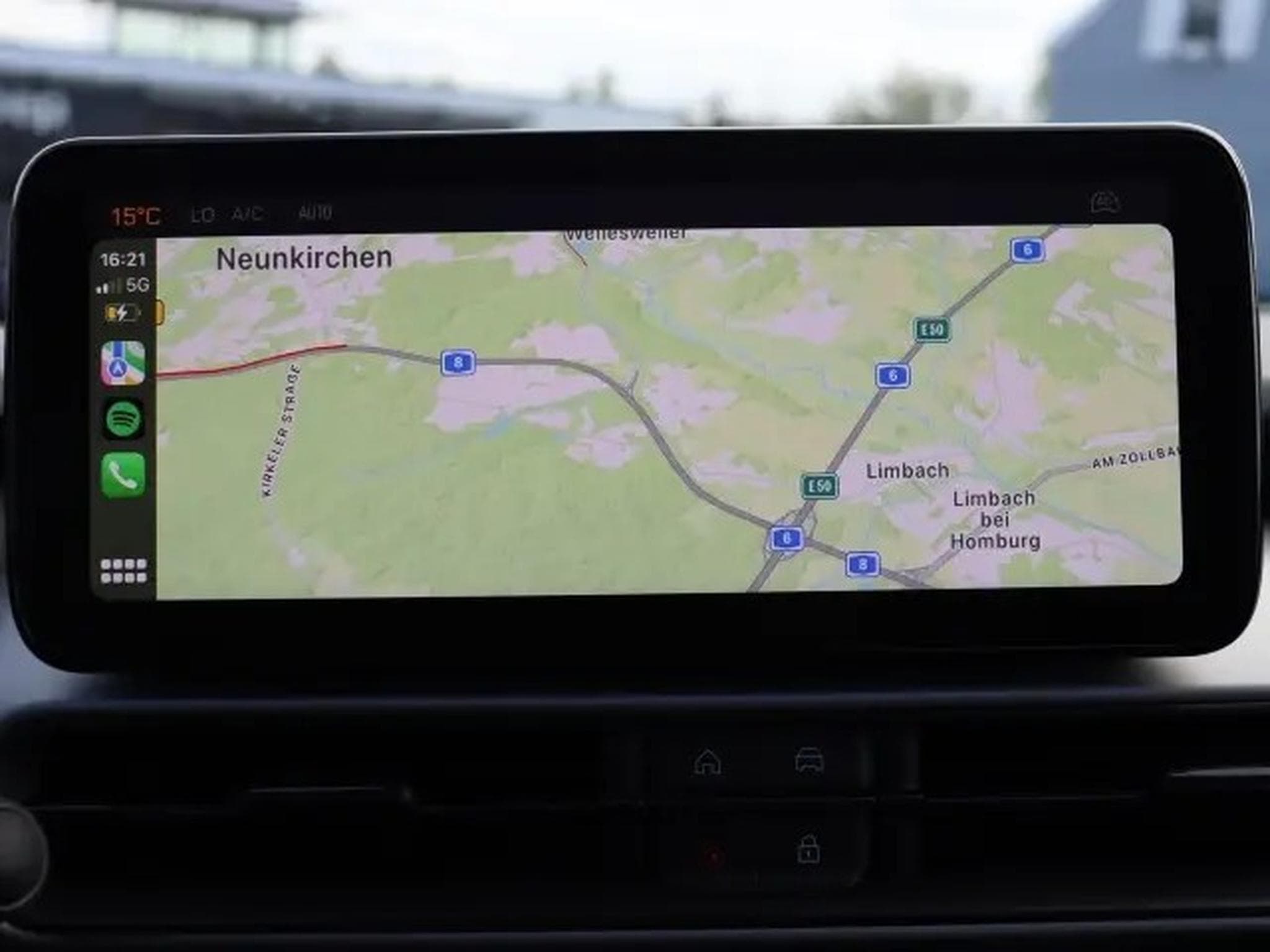 Jeep Avenger Summit e-Hybrid 1.2 (2025) - Photo 19