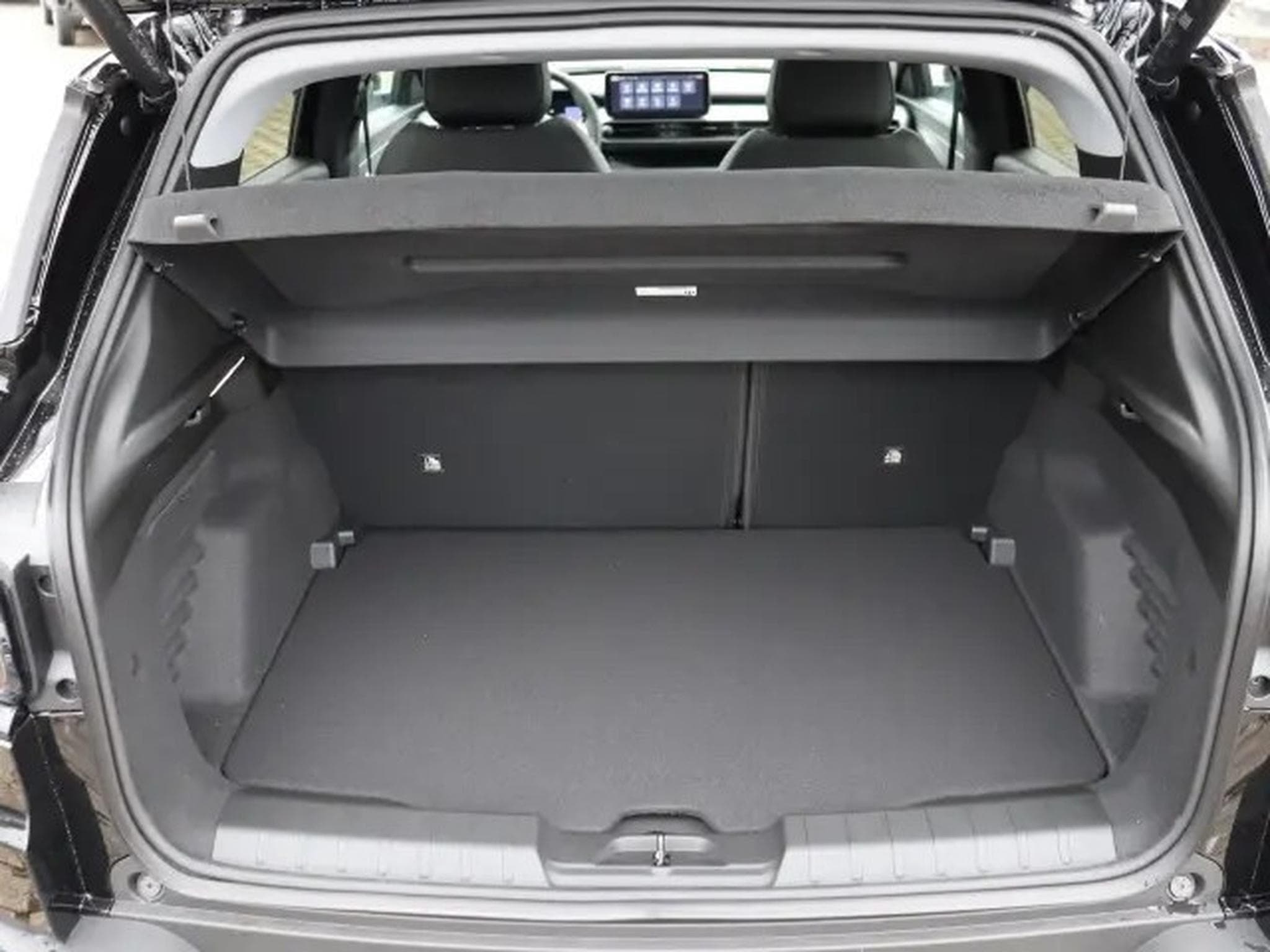 Jeep Avenger Summit e-Hybrid 1.2 (2025) - Photo 9