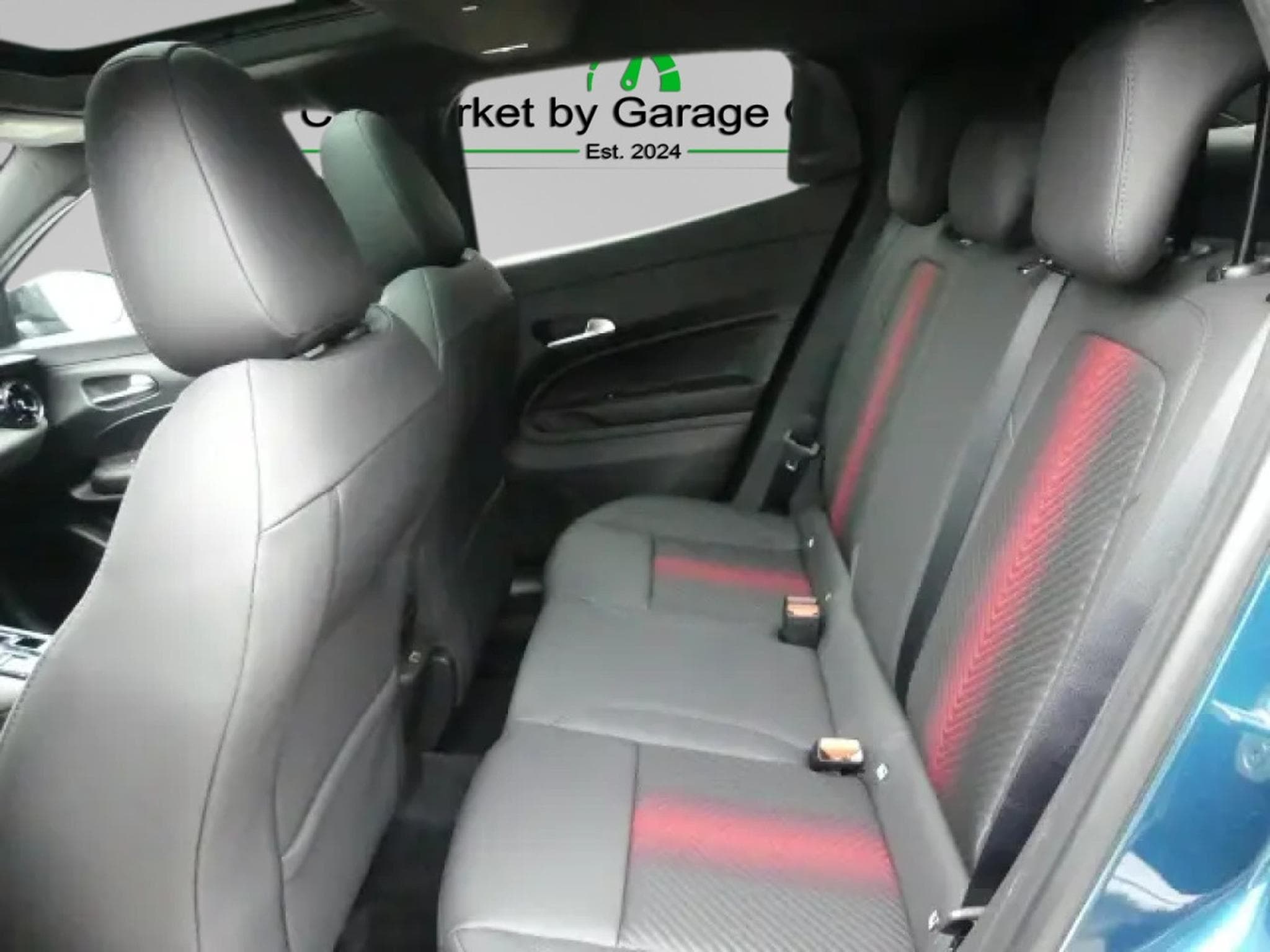 Alfa-Romeo Junior Ibrida 1.2 VGT Q4 (2026) - Photo 14