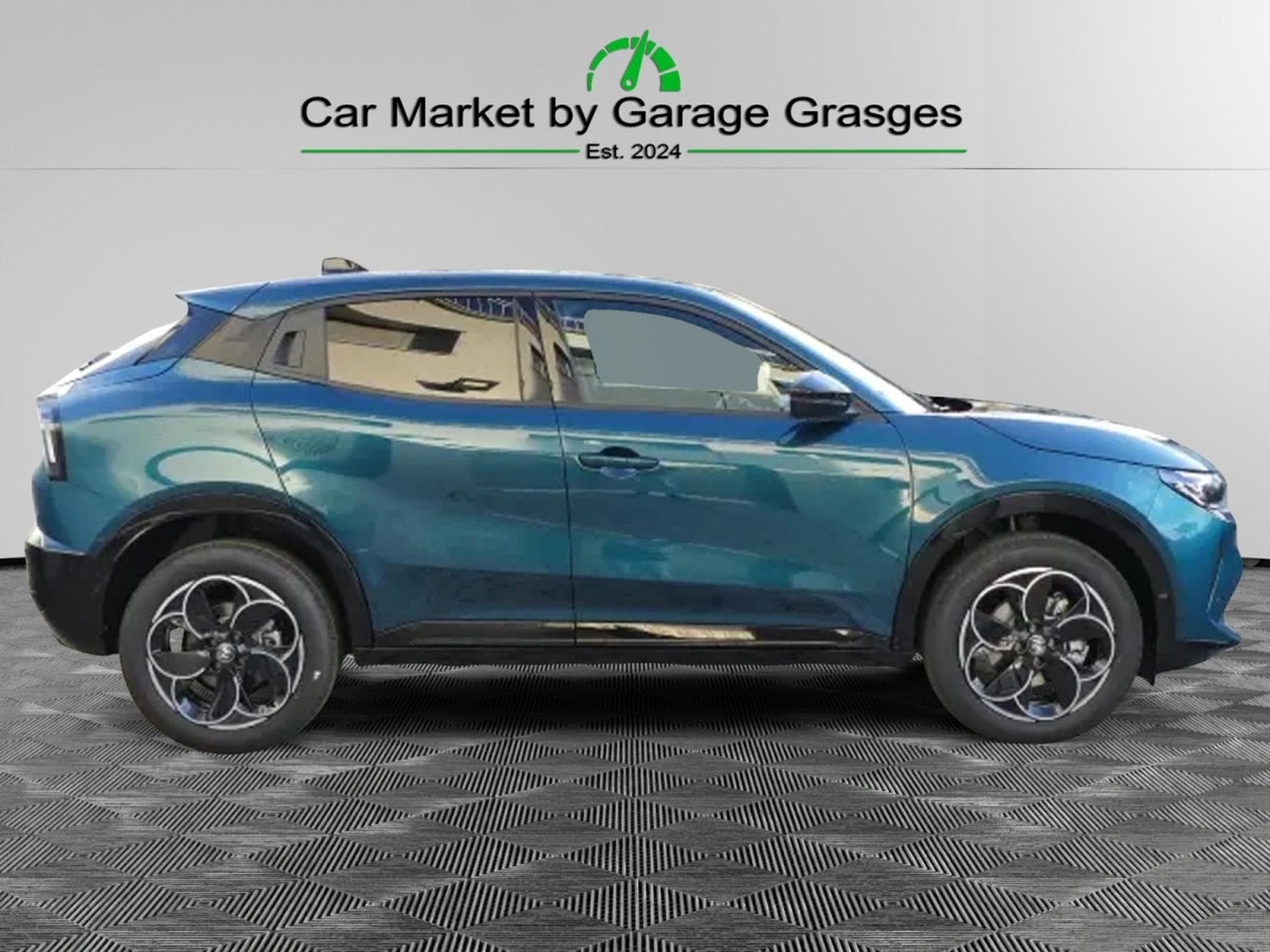 Alfa-Romeo Junior Ibrida 1.2 VGT Q4 (2026) - Photo 2