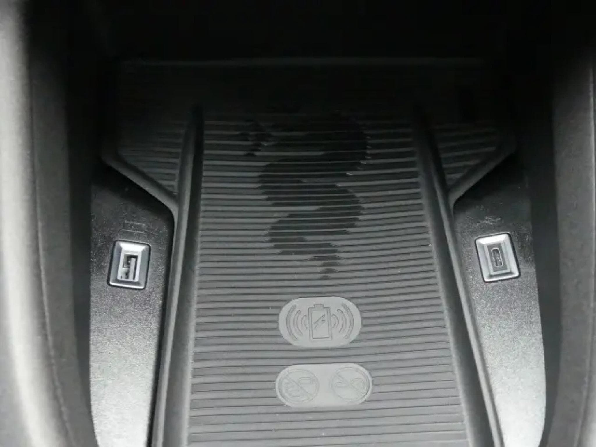 Alfa-Romeo Junior Ibrida 1.2 VGT Q4 (2026) - Photo 23