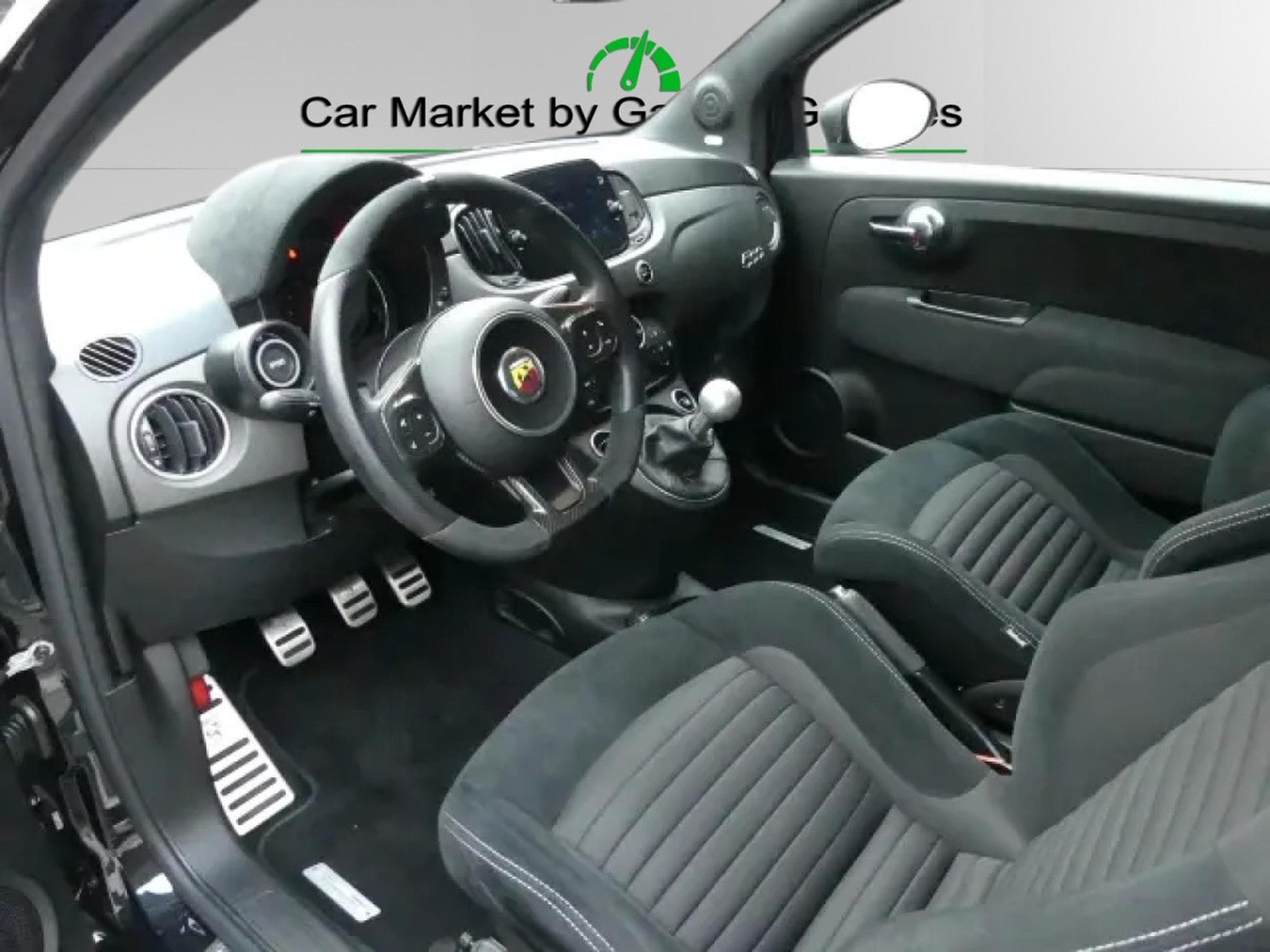 Abarth 695 1.4 T-JET 180 (2023) - Photo 12