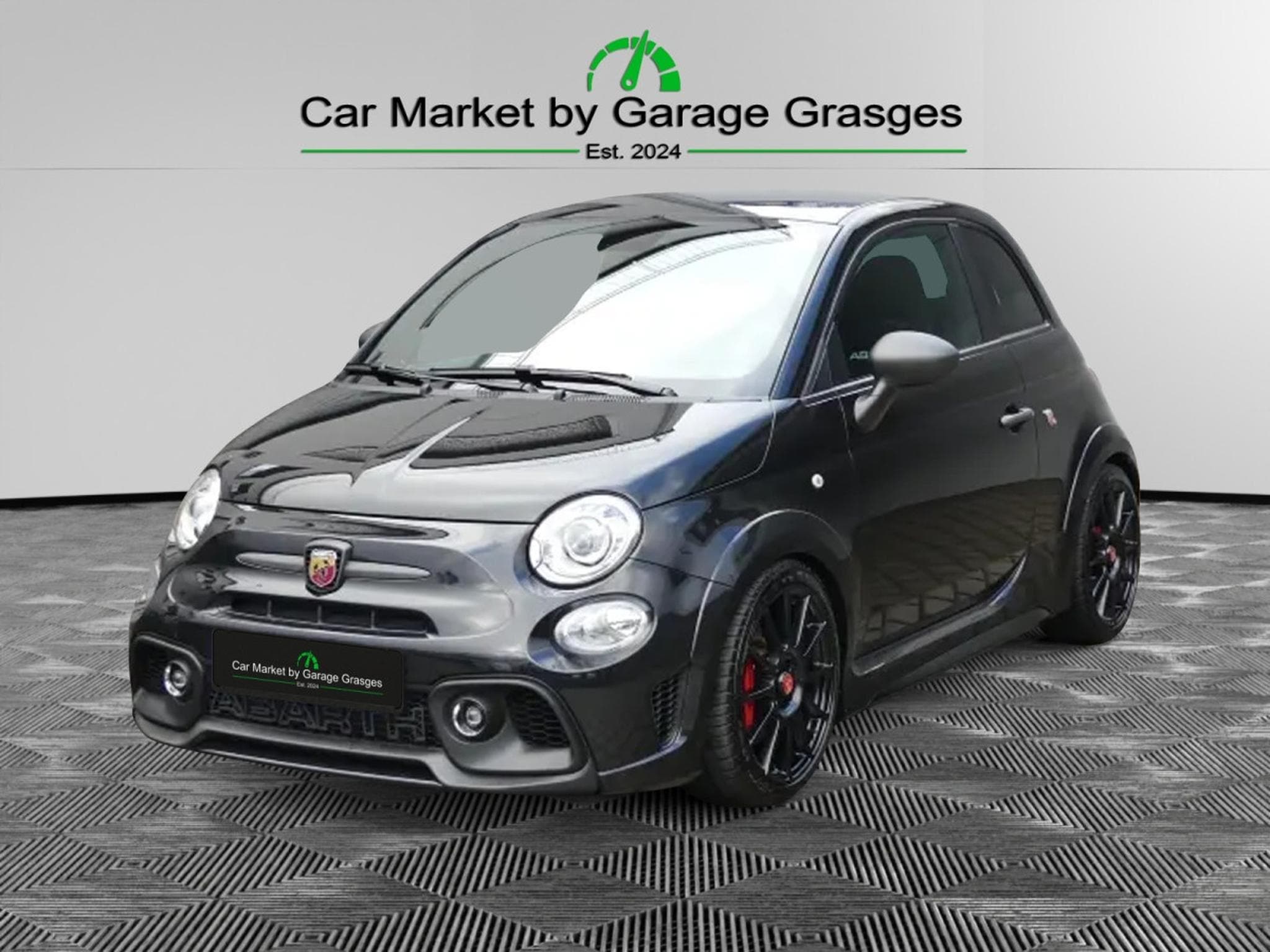 Abarth 695 1.4 T-JET 180 (2023) - Photo 6