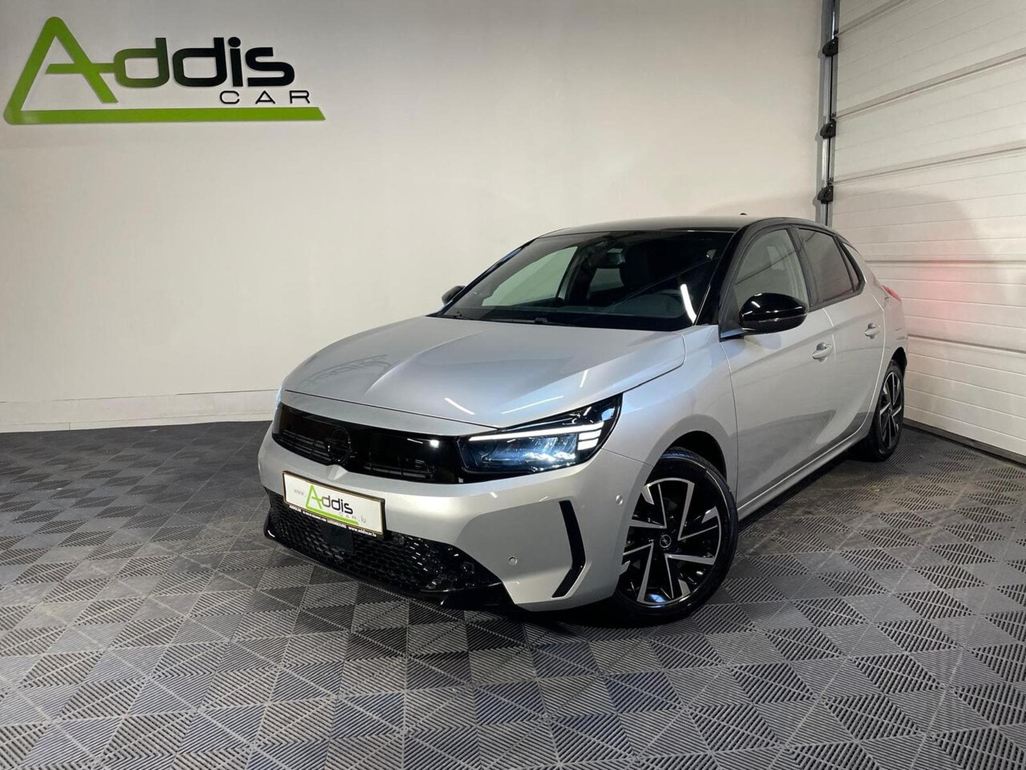 Opel Corsa 1.2 ESSENCE 75 GS LINE CARPLAY 5P (2023) - Photo 1