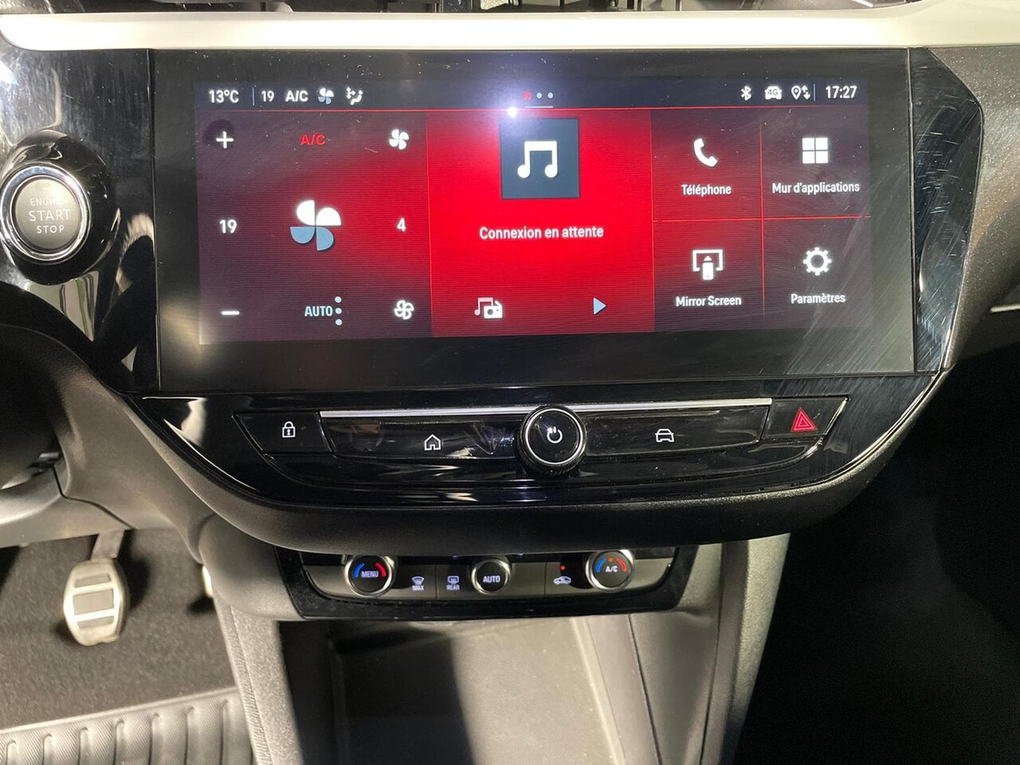 Opel Corsa 1.2 ESSENCE 75 GS LINE CARPLAY 5P (2023) - Photo 4