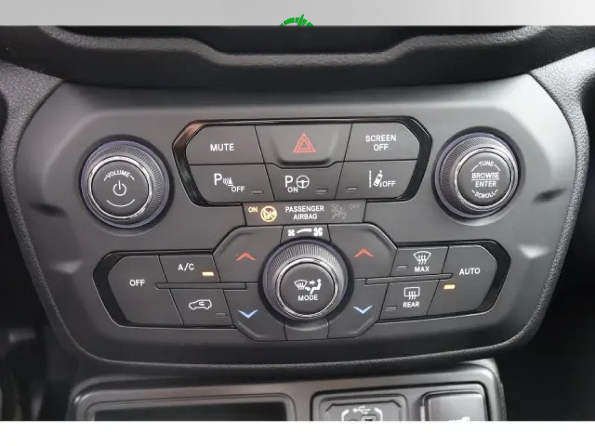 Jeep Renegade e-Hybrid MY25 Summit 1.5 MHEV (2025) - Photo 22