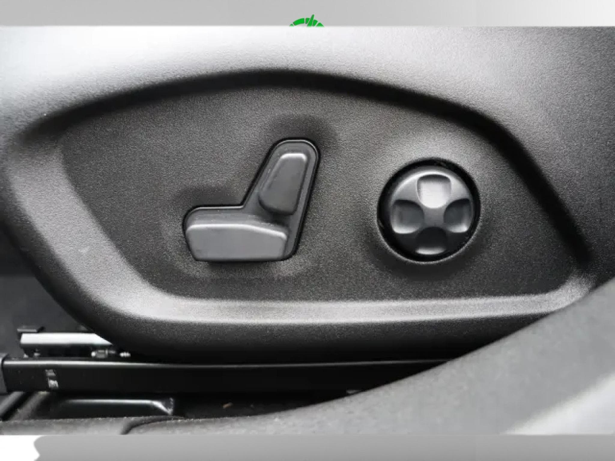 Alfa-Romeo Tonale IBRIDA VELOCE 1.2 VGT 175PS DCT6 (2026) - Photo 20