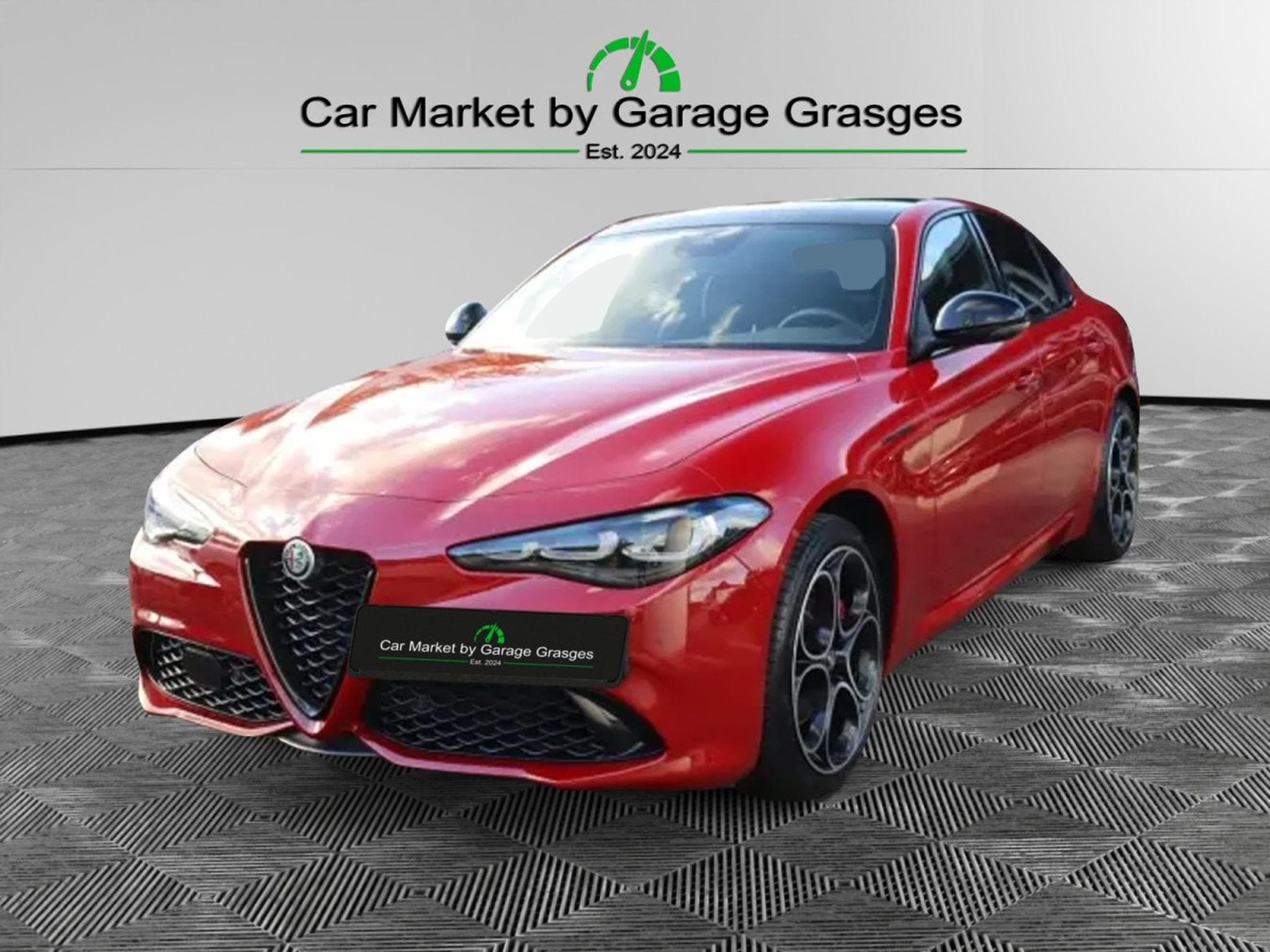 Alfa-Romeo Giulia COMPETIZIONE 2.0 TURBO (2023) - Photo 7