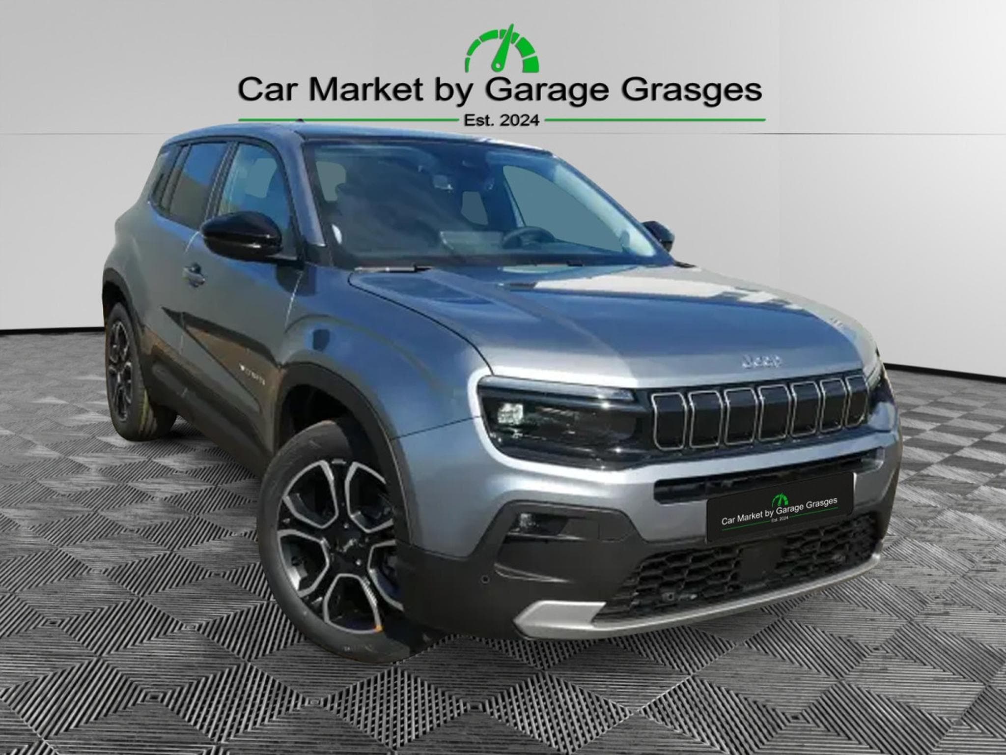 Jeep Avenger Summit e-Hybrid 1.2 (2025) - Photo 1