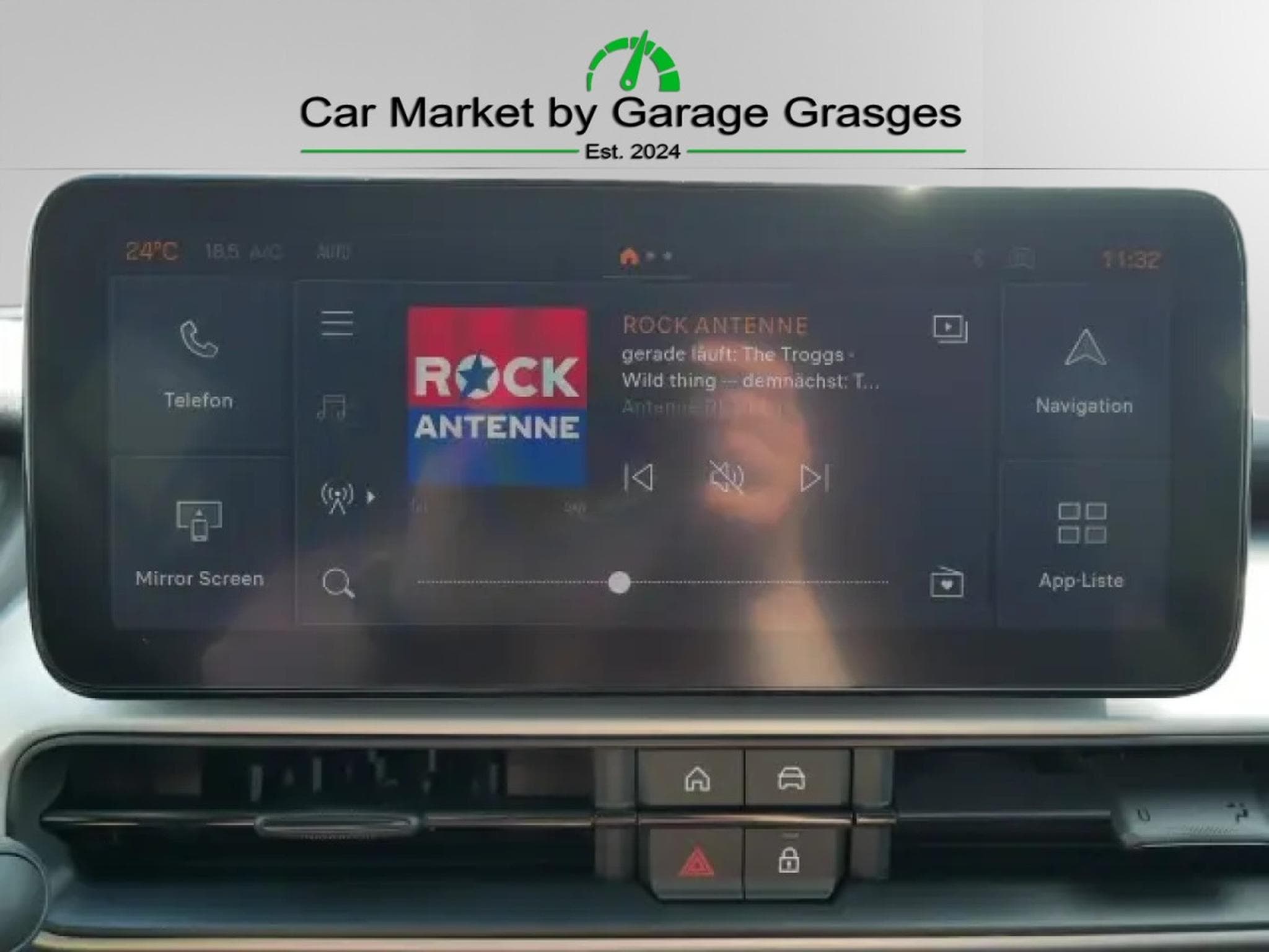 Jeep Avenger Summit e-Hybrid 1.2 (2025) - Photo 19