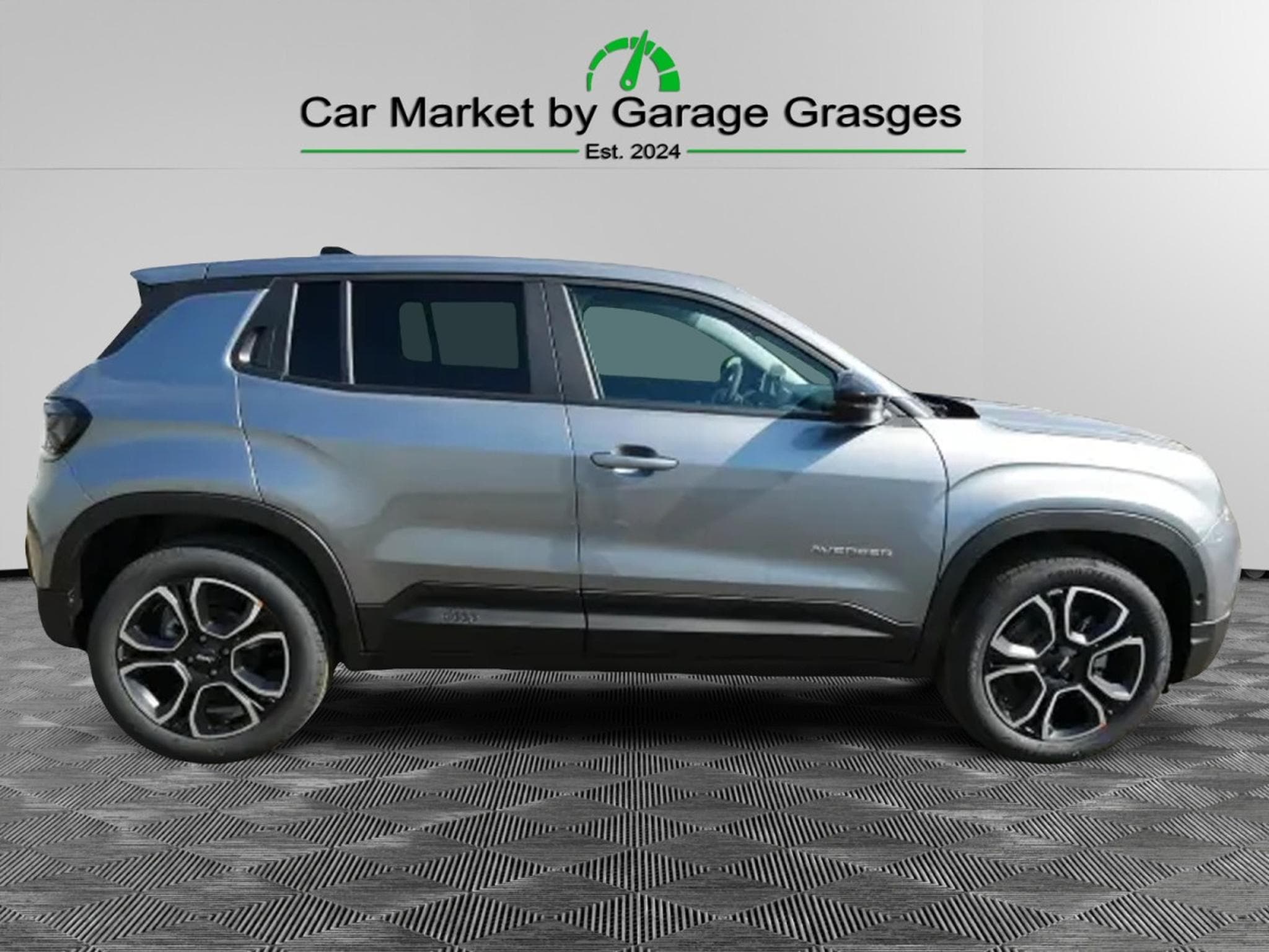 Jeep Avenger Summit e-Hybrid 1.2 (2025) - Photo 2