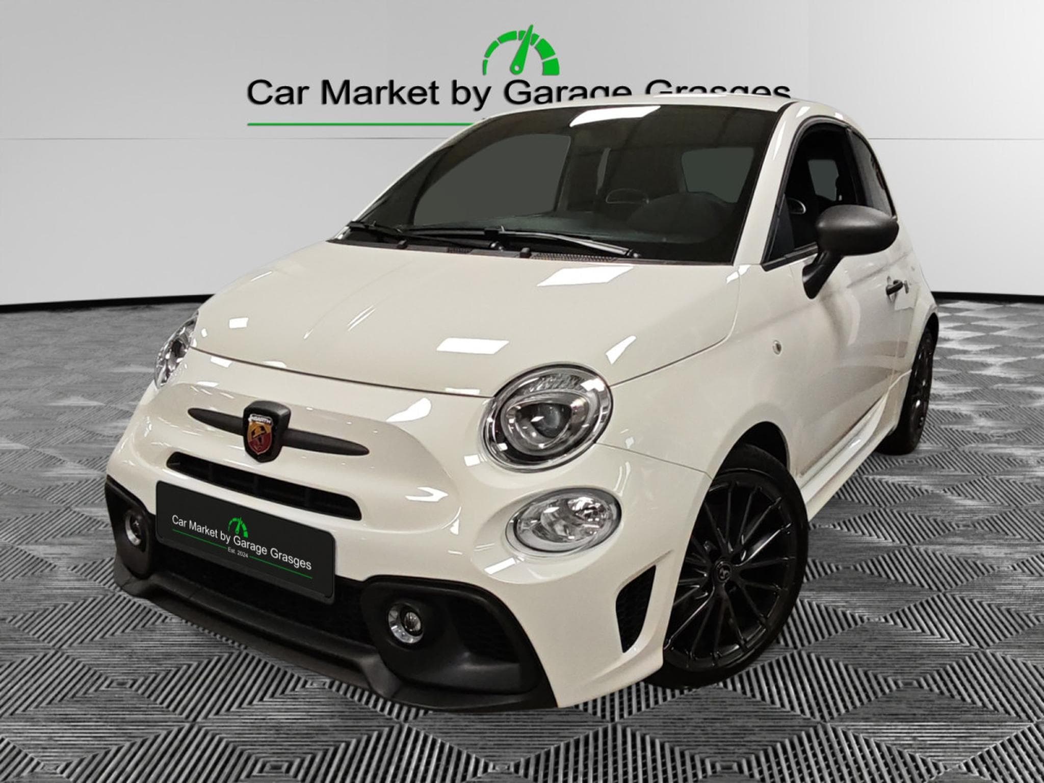 Abarth 595 1.4 T-JET 165 (2024) - Photo 1