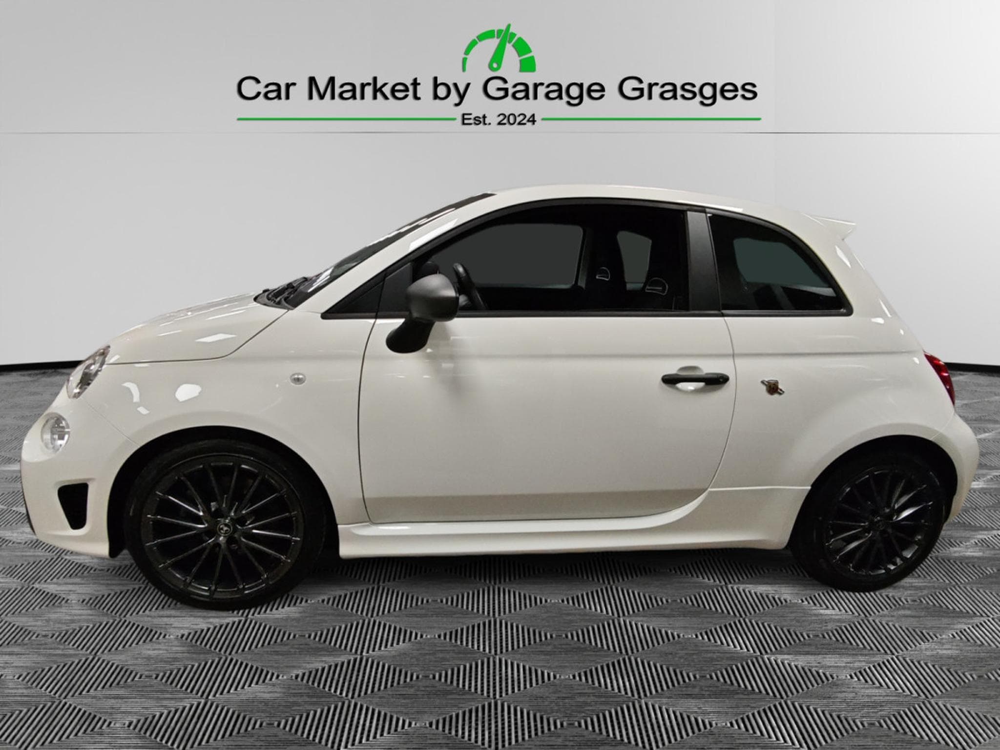 Abarth 595 1.4 T-JET 165 (2024) - Photo 2