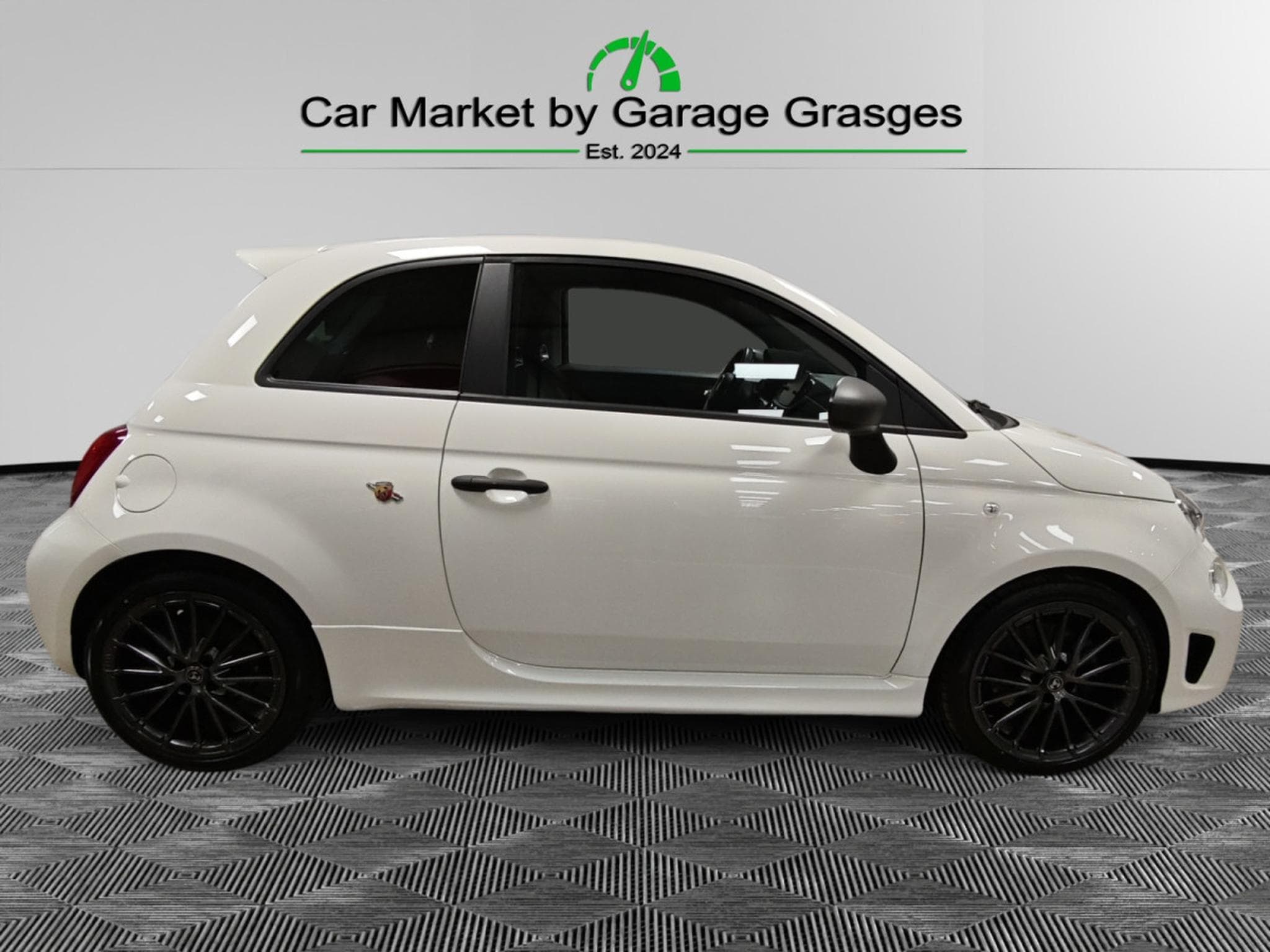 Abarth 595 1.4 T-JET 165 (2024) - Photo 6