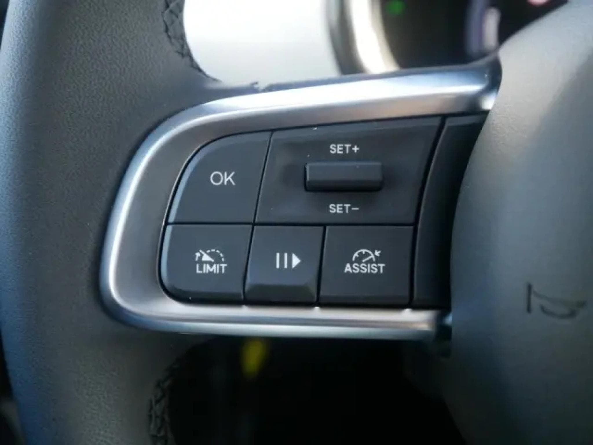 Fiat 600 ICON HYBRID 1.2 (2026) - Photo 16