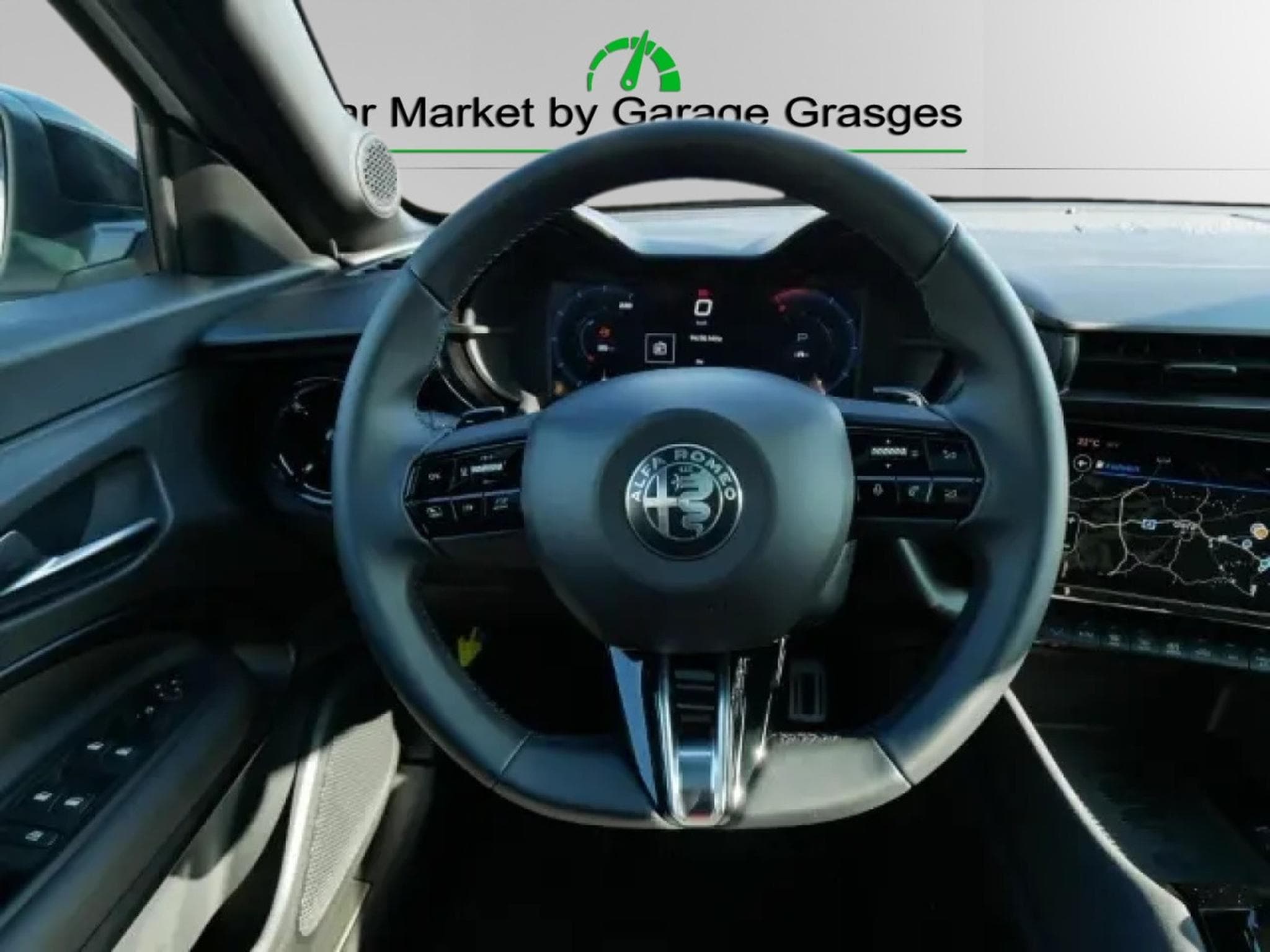 Alfa-Romeo Junior Ibrida Speciale 1.2 VGT (2025) - Photo 19