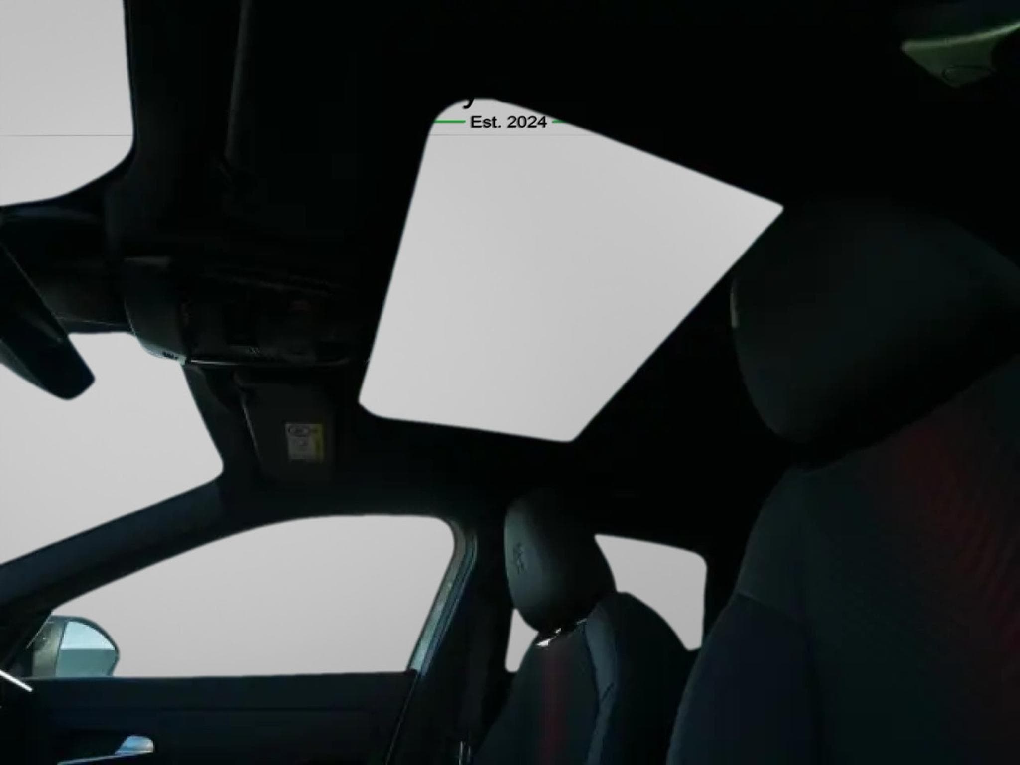 Alfa-Romeo Junior Ibrida Speciale 1.2 VGT (2025) - Photo 9