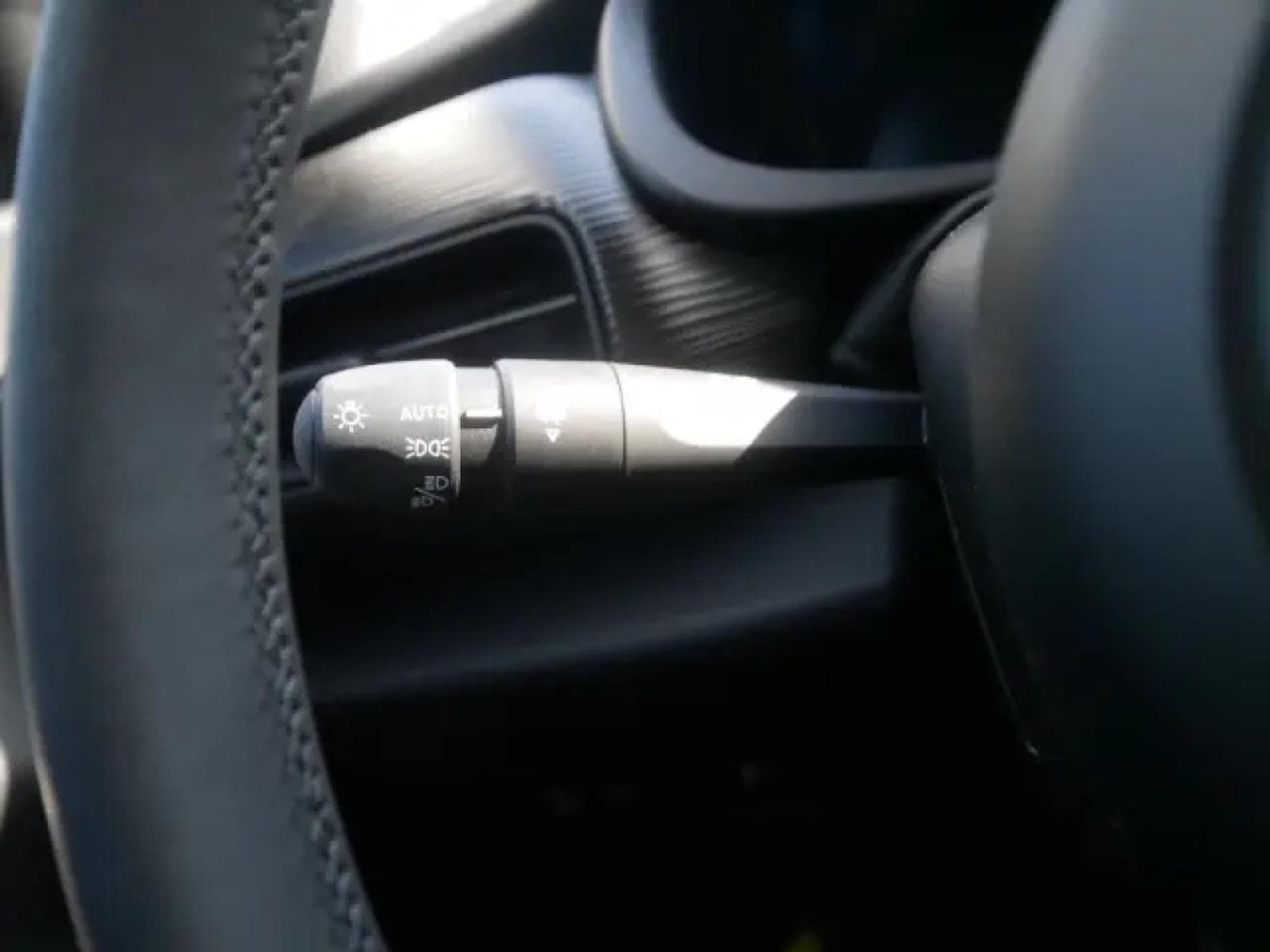 Jeep Avenger ALTITUDE 1.2 (2024) - Photo 17