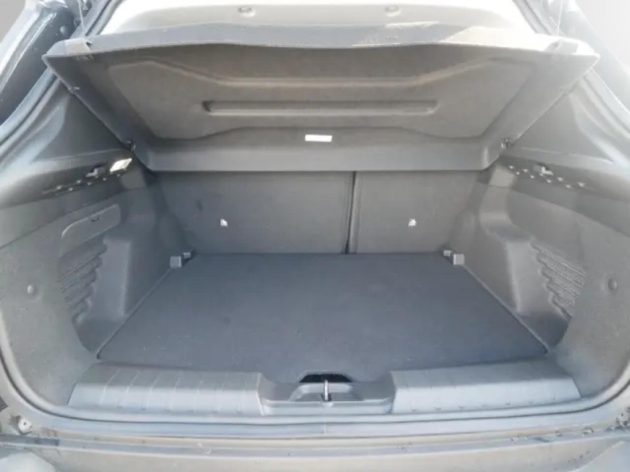 Jeep Avenger ALTITUDE 1.2 (2024) - Photo 8