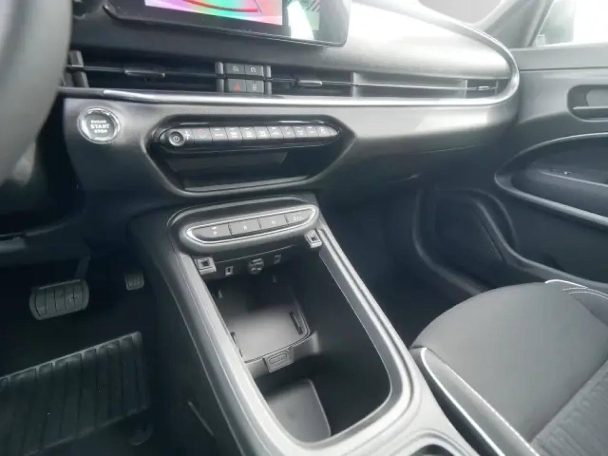 Fiat 600 ICON HYBRID 1.2 (2025) - Photo 19