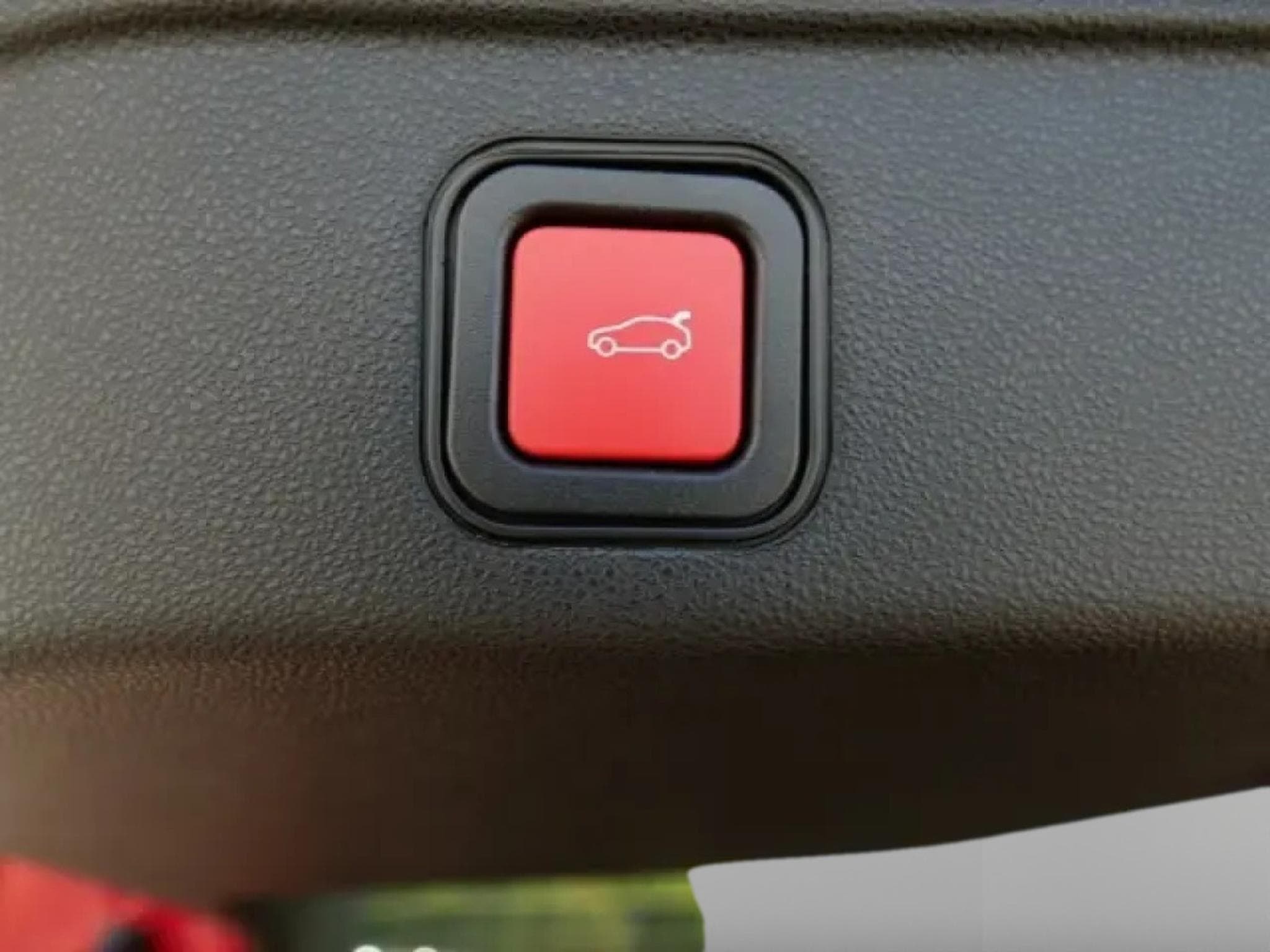 Alfa-Romeo Junior Ibrida Speciale 1.2 VGT (2025) - Photo 11