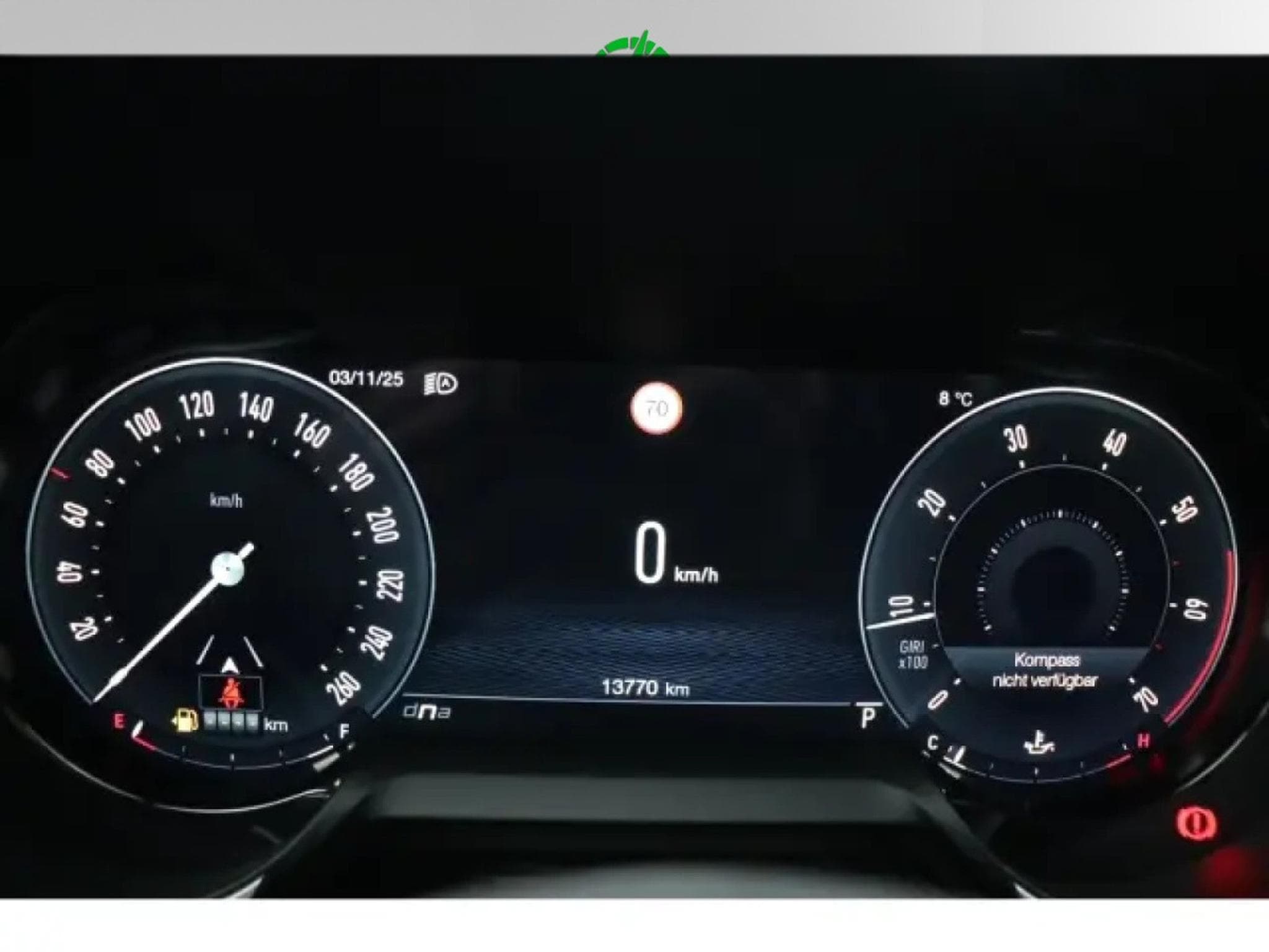 Alfa-Romeo Giulia COMPETIZIONE 2.0 TURBO (2023) - Photo 19