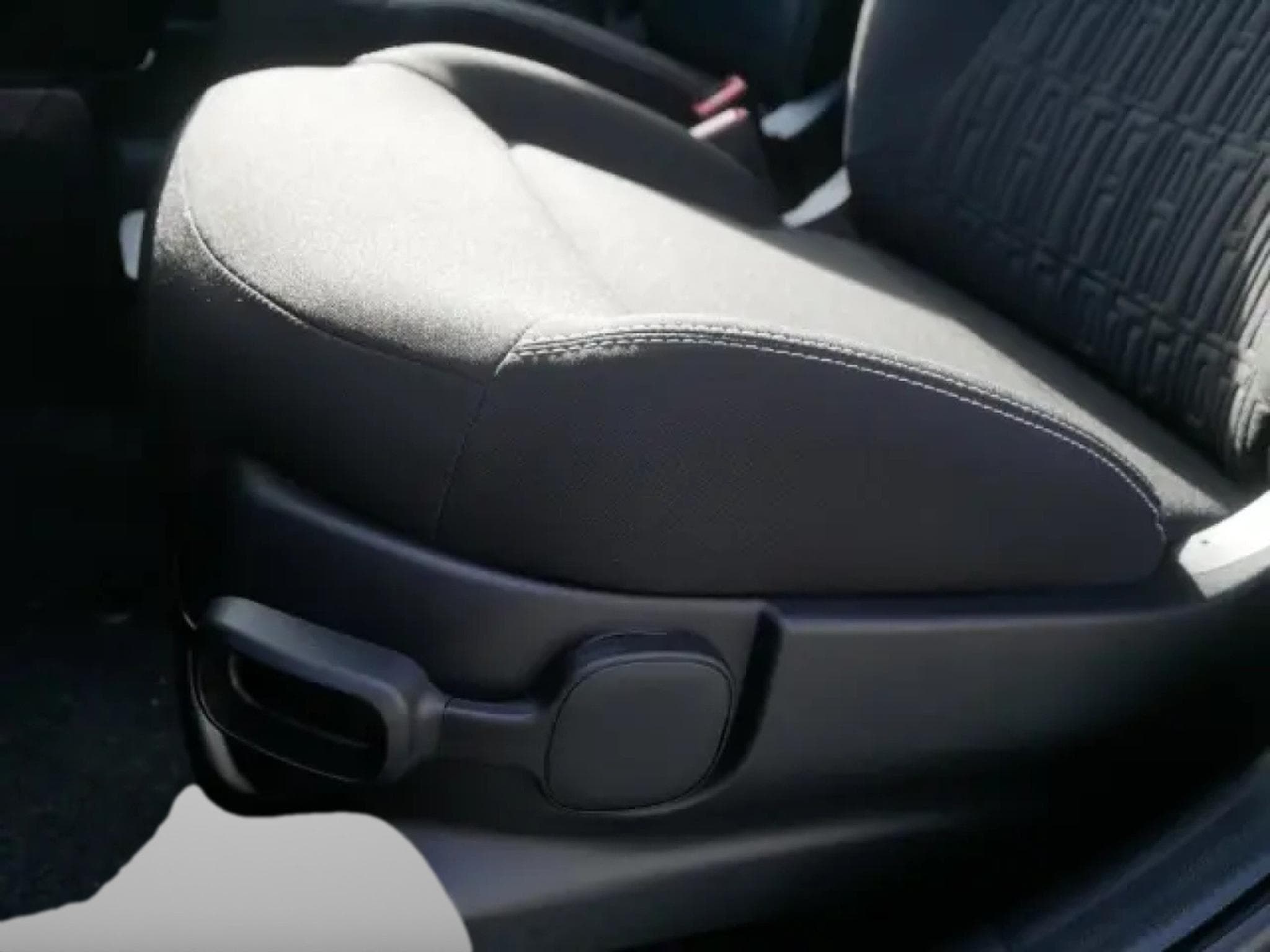 Fiat Panda ICON HYBRID 1.0 GSE (2026) - Photo 10