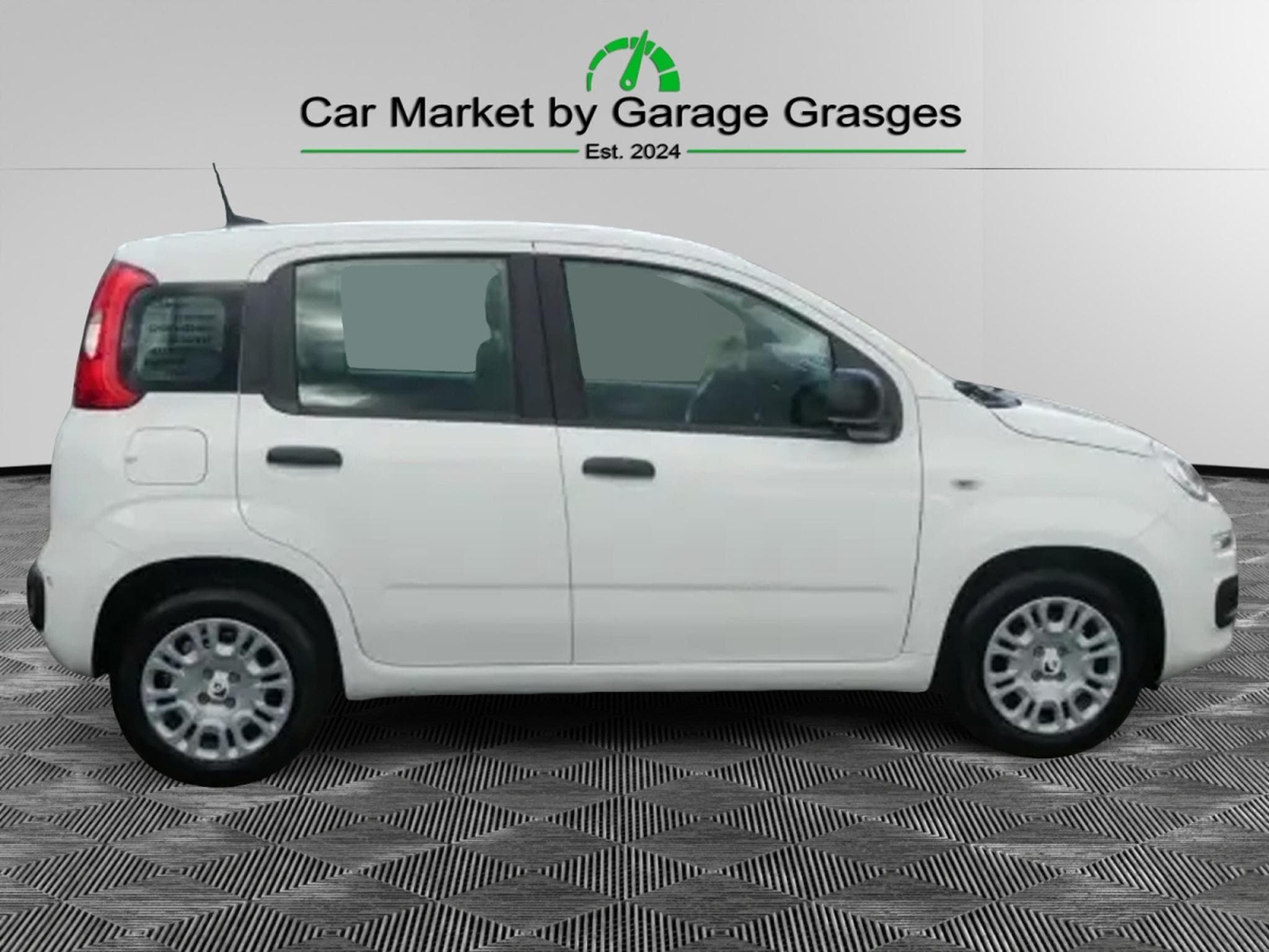 Fiat Panda ICON HYBRID 1.0 GSE (2026) - Photo 2