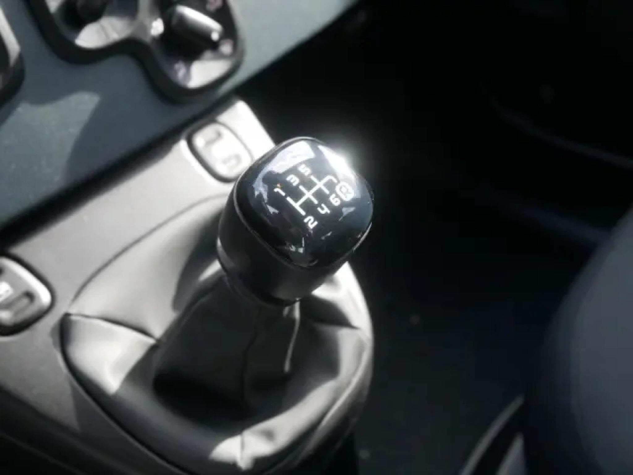 Fiat Panda ICON HYBRID 1.0 GSE (2026) - Photo 22