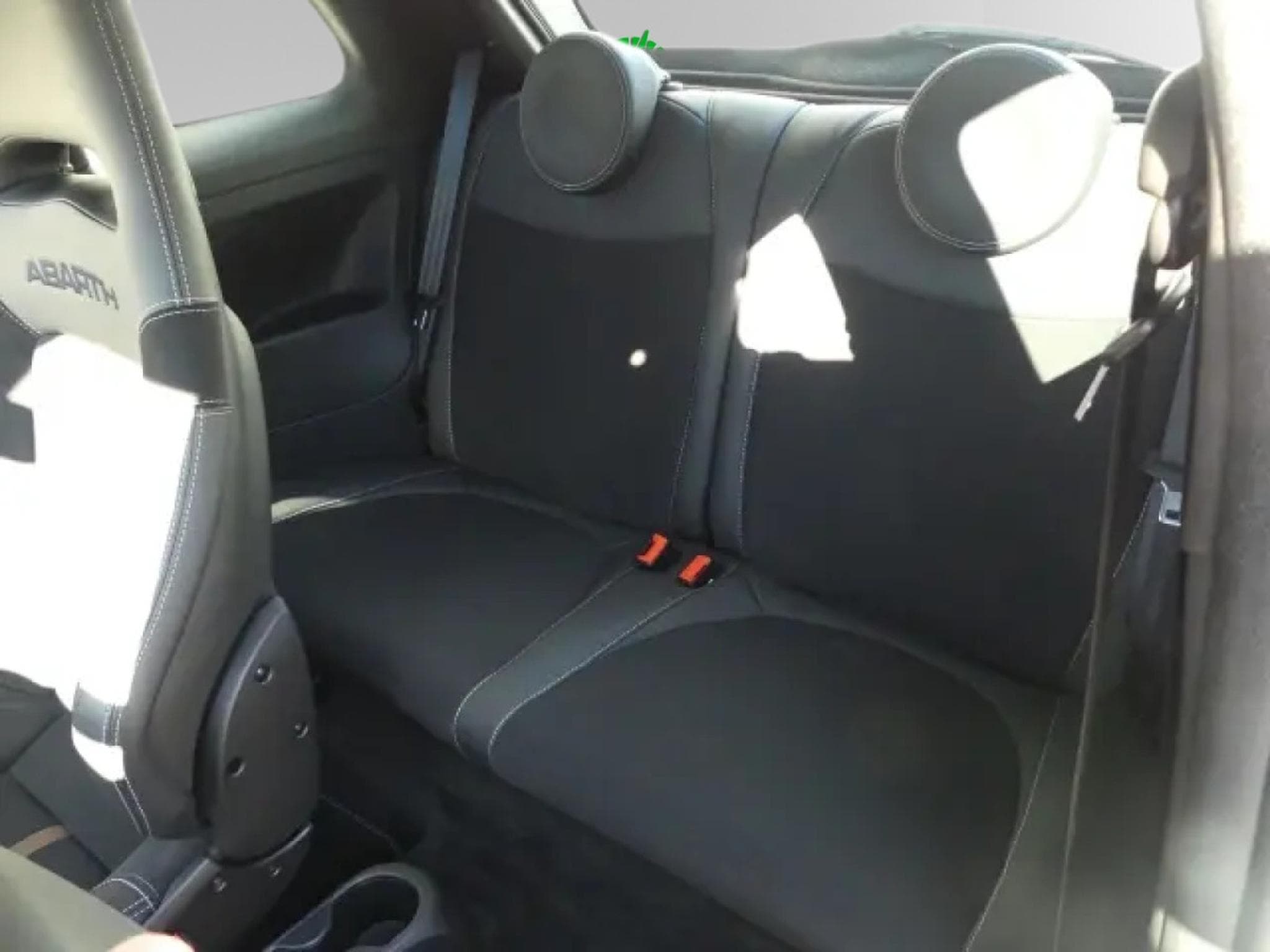 Abarth 695 70TH Anniversaire 1.4 T-JET 180 (2021) - Photo 11