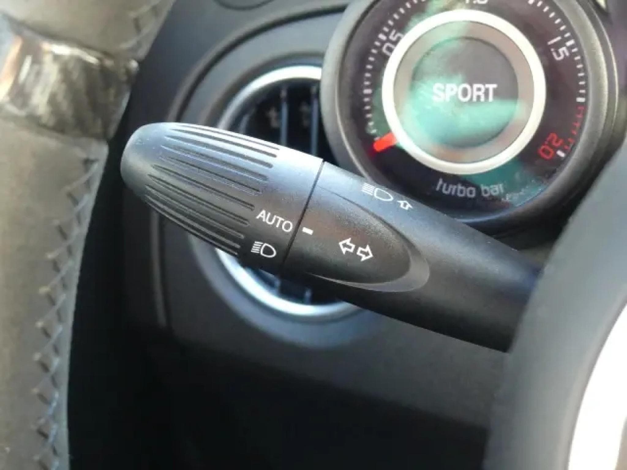 Abarth 695 70TH Anniversaire 1.4 T-JET 180 (2021) - Photo 15