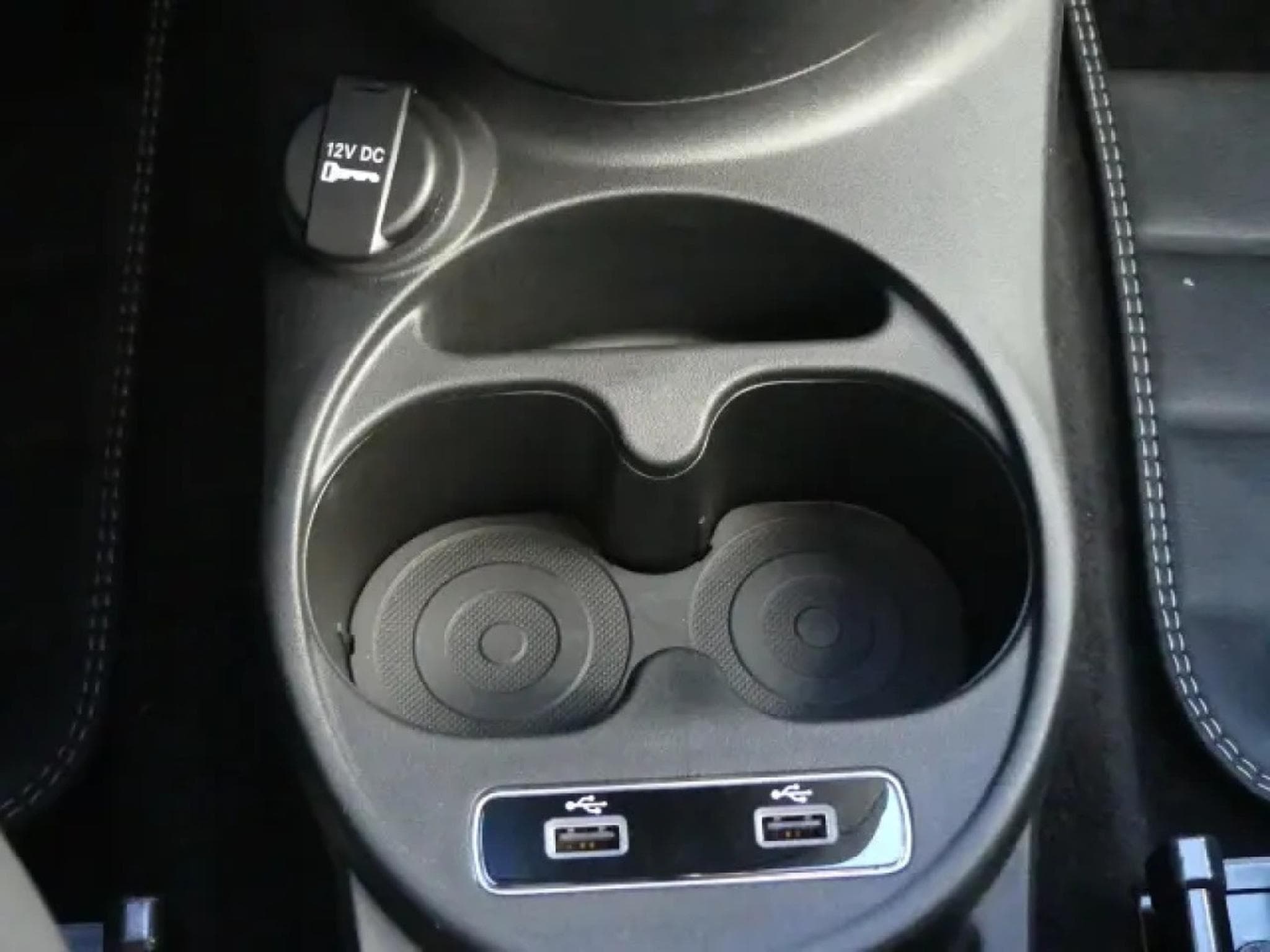 Abarth 695 70TH Anniversaire 1.4 T-JET 180 (2021) - Photo 24