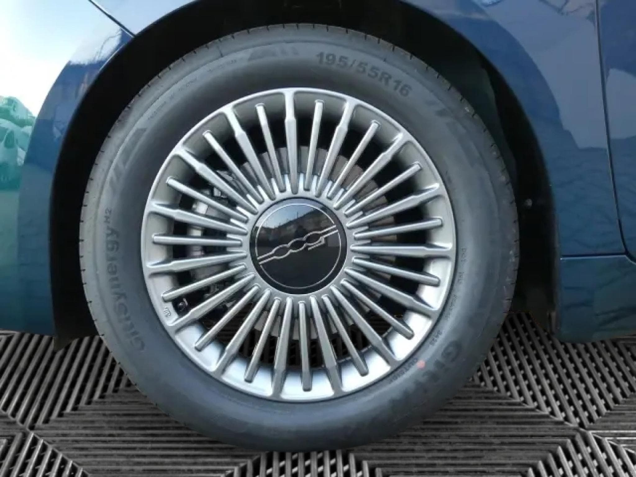 Fiat 500 HYBRID TORINO (2026) - Photo 21