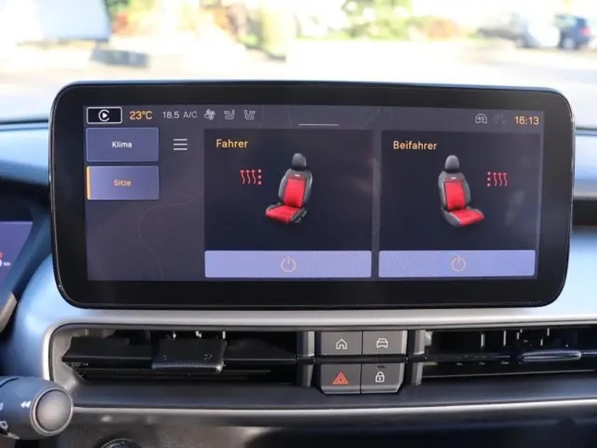 Jeep Avenger Summit 1.2 (2024) - Photo 17