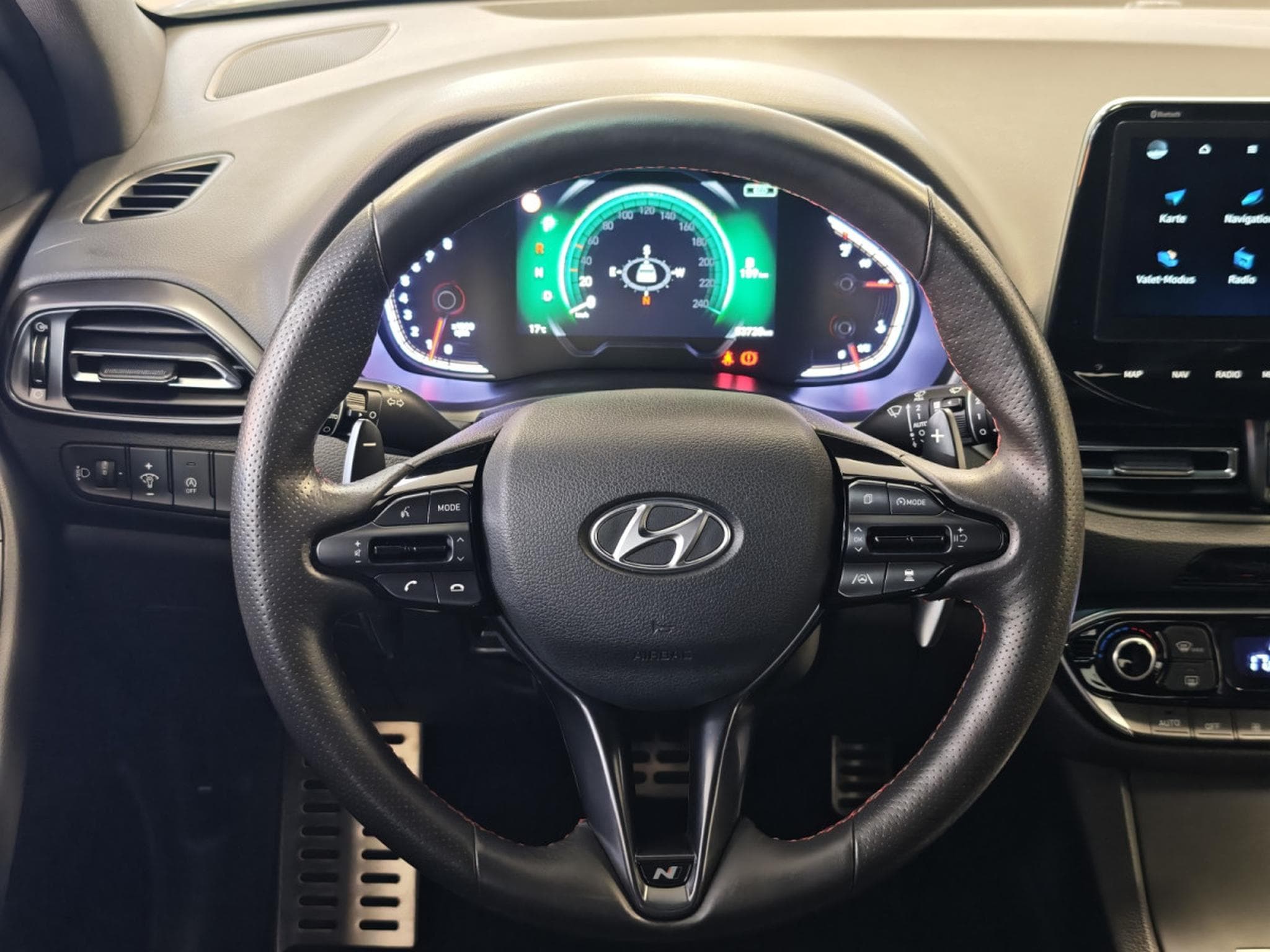 Hyundai i30 i30 N-Line (2023) - Photo 14