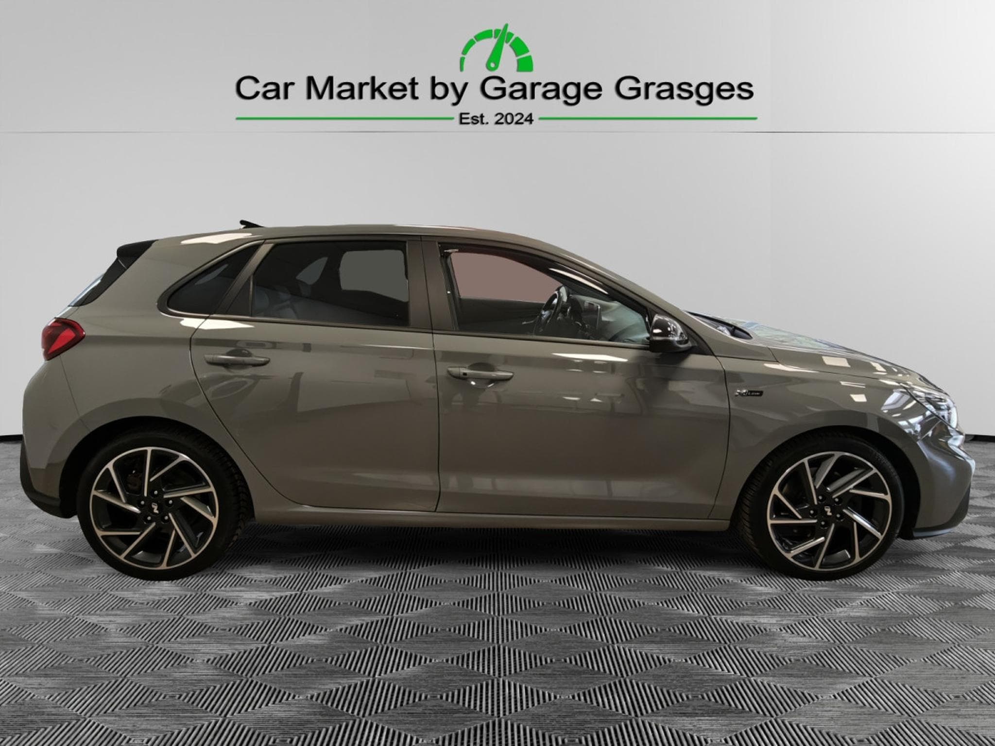 Hyundai i30 i30 N-Line (2023) - Photo 6