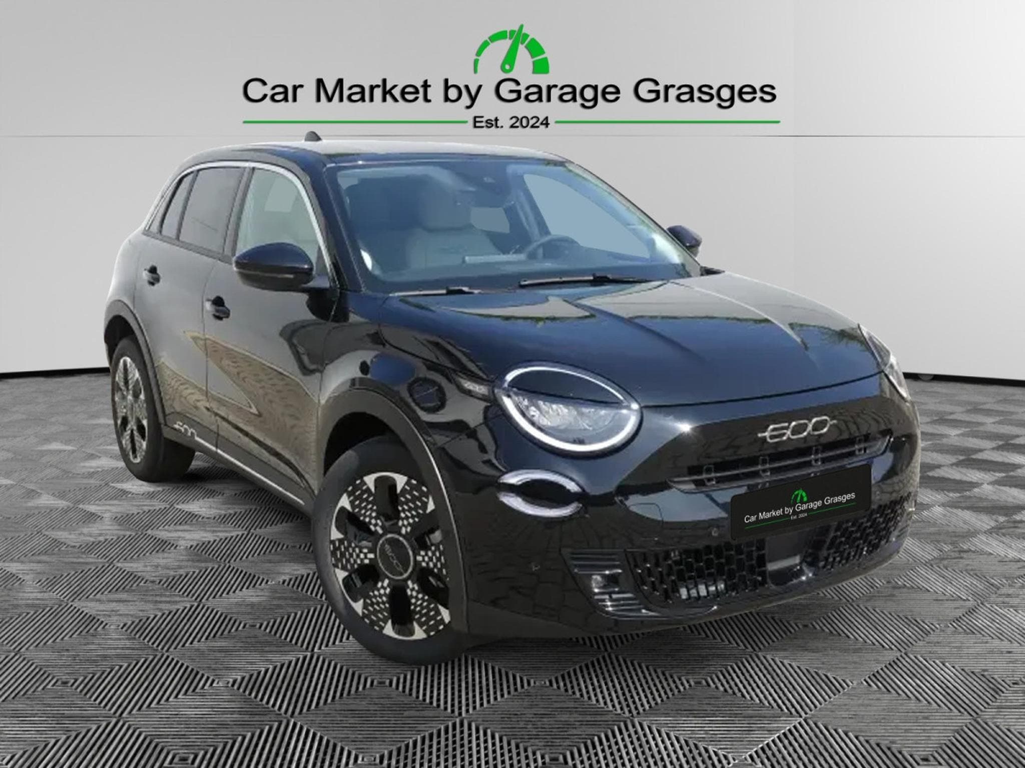 Fiat 600 HYBRID LA PRIMA 1.2 (2026) - Photo 1