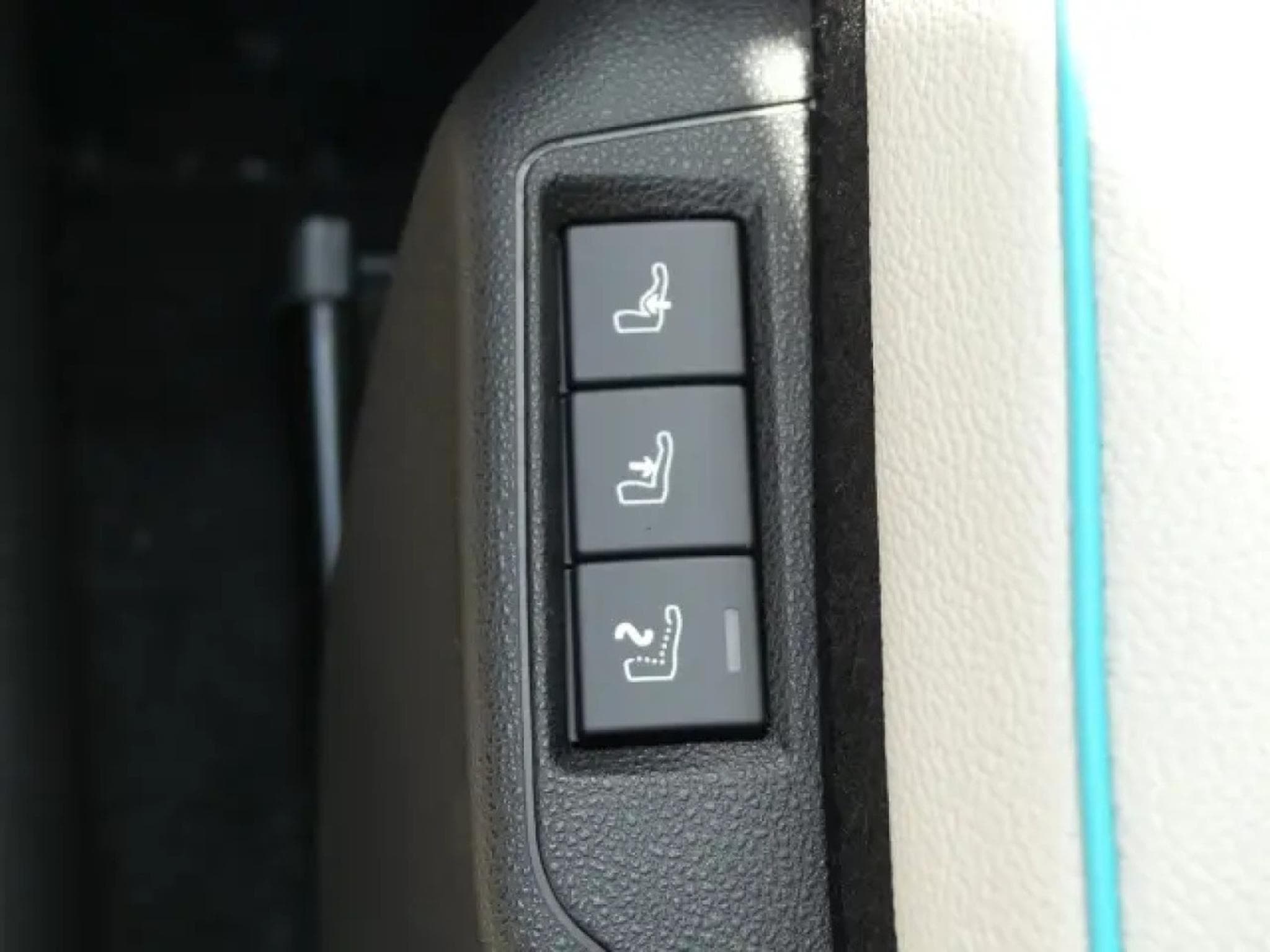 Fiat 600 HYBRID LA PRIMA 1.2 (2026) - Photo 12