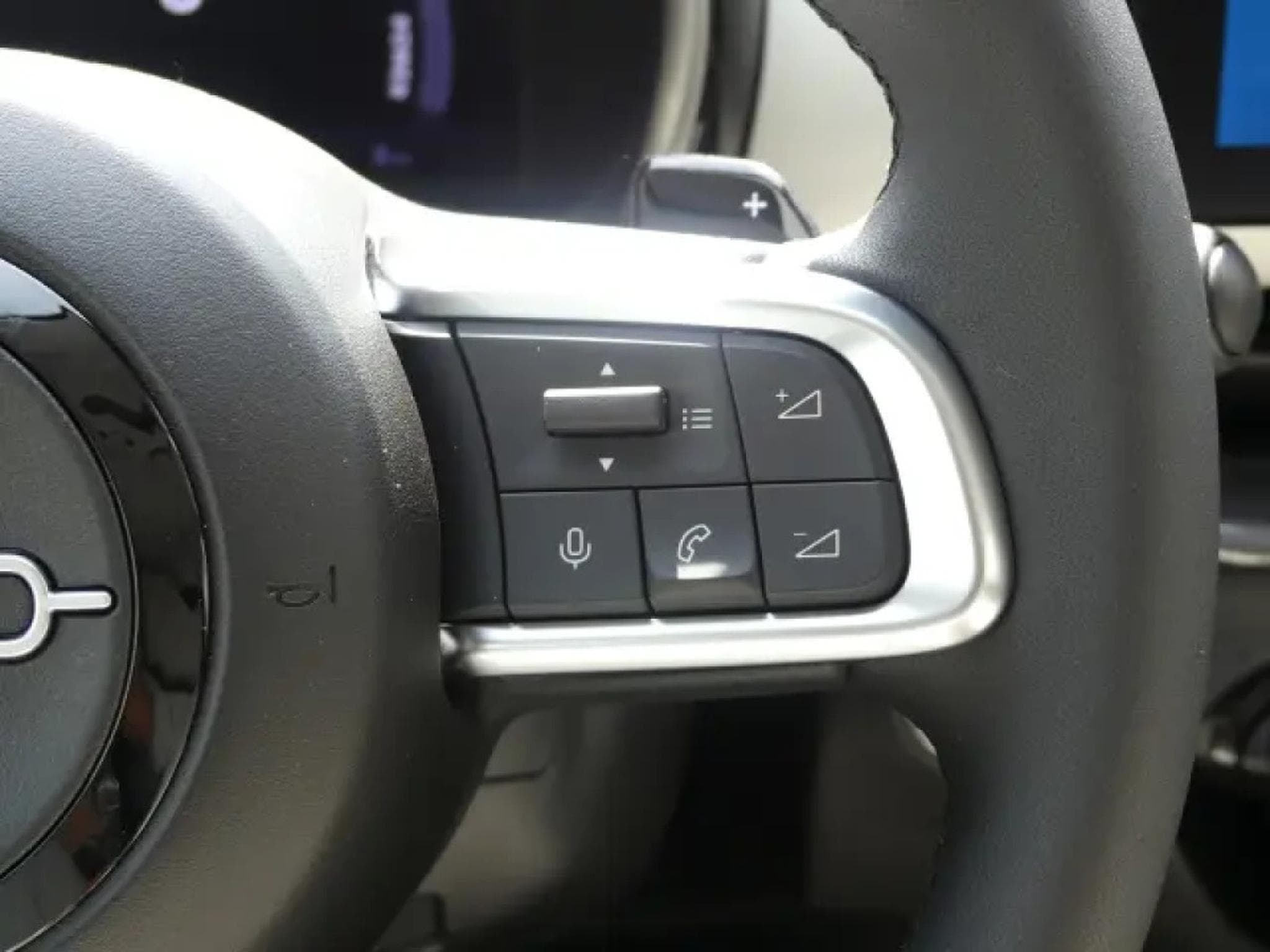 Fiat 600 HYBRID LA PRIMA 1.2 (2026) - Photo 20