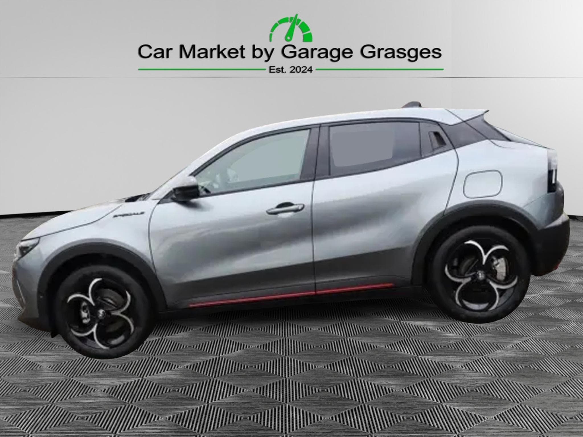 Alfa-Romeo Junior Ibrida Speciale 1.2 VGT (2025) - Photo 6