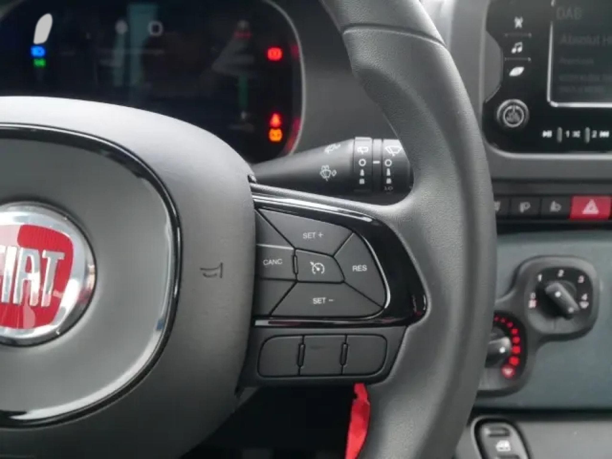 Fiat Panda ICON HYBRID 1.0 GSE (2026) - Photo 17