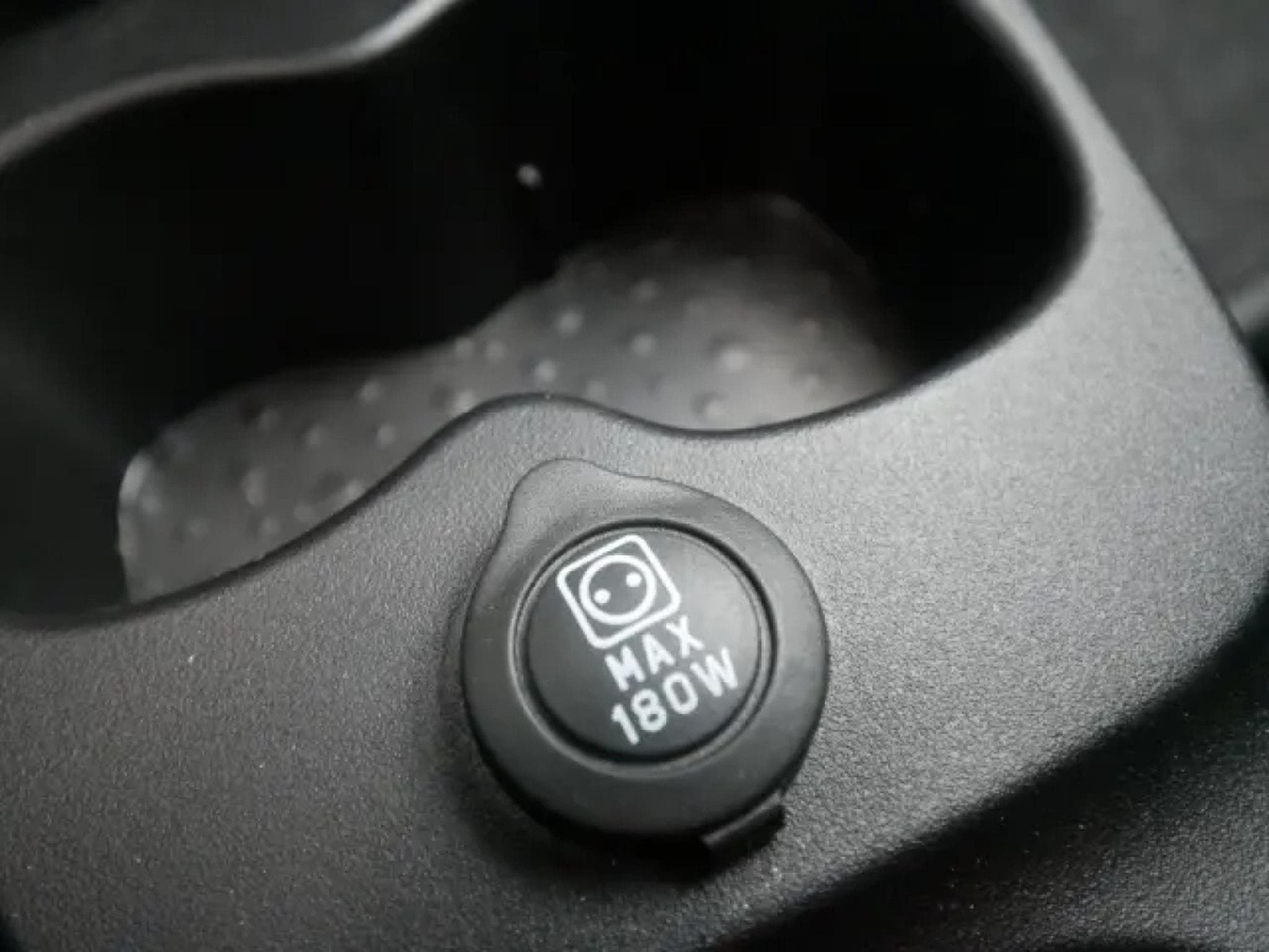 Fiat Panda ICON HYBRID 1.0 GSE (2026) - Photo 25