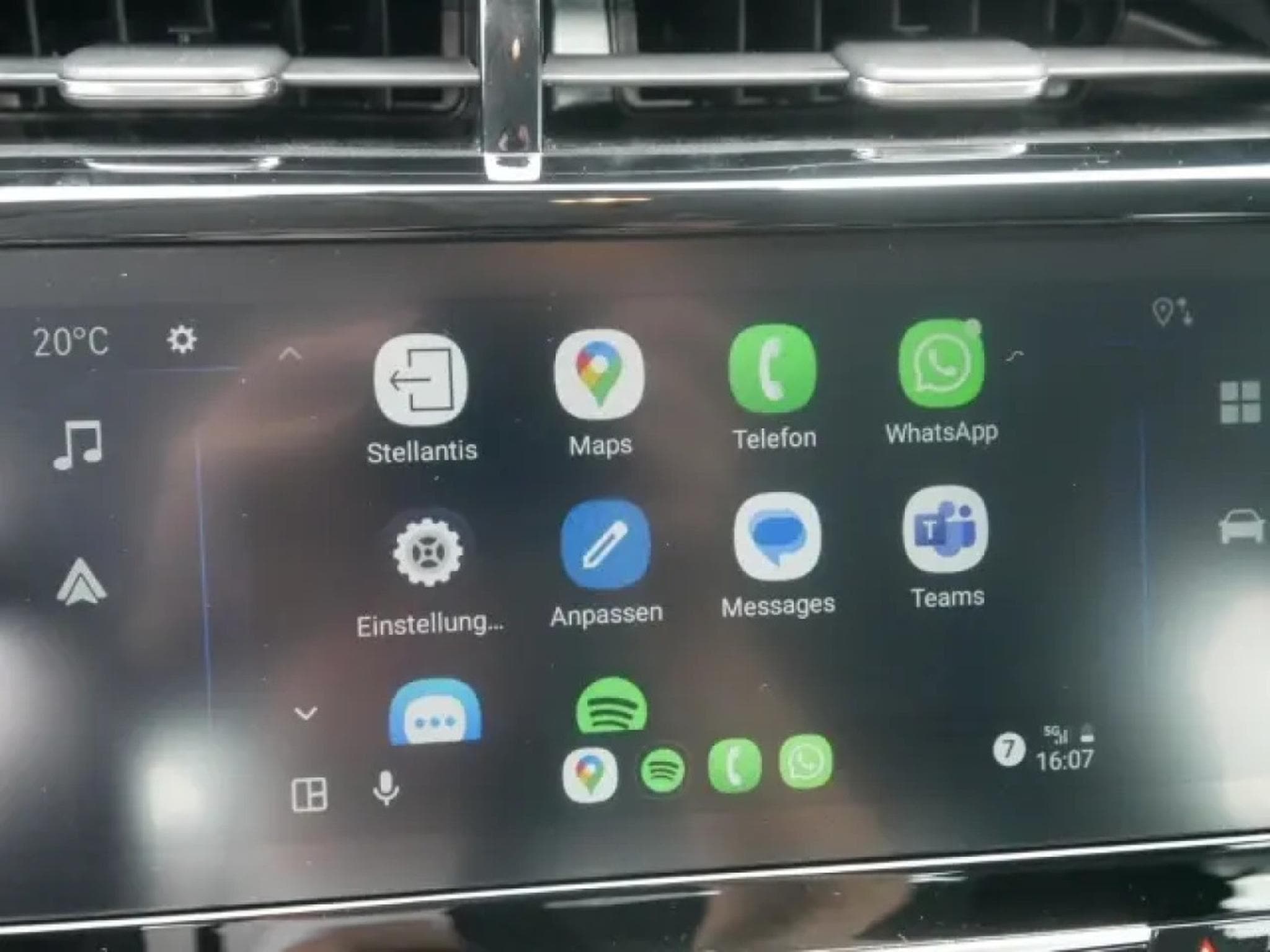 Opel Corsa 1.2 Turbo 100PS Corsa Edition (2025) - Photo 18