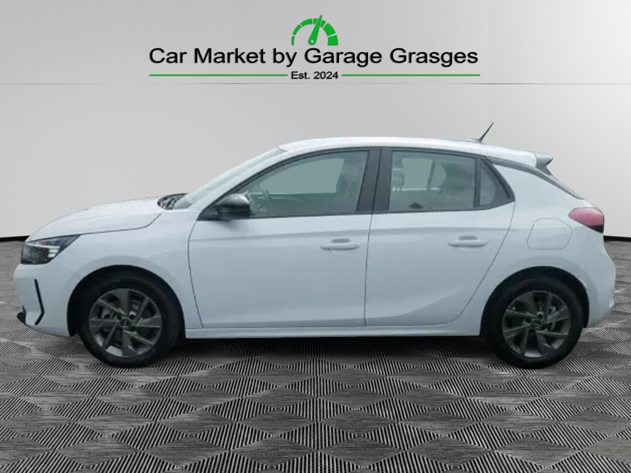 Opel Corsa 1.2 Turbo 100PS Corsa Edition (2025) - Photo 2