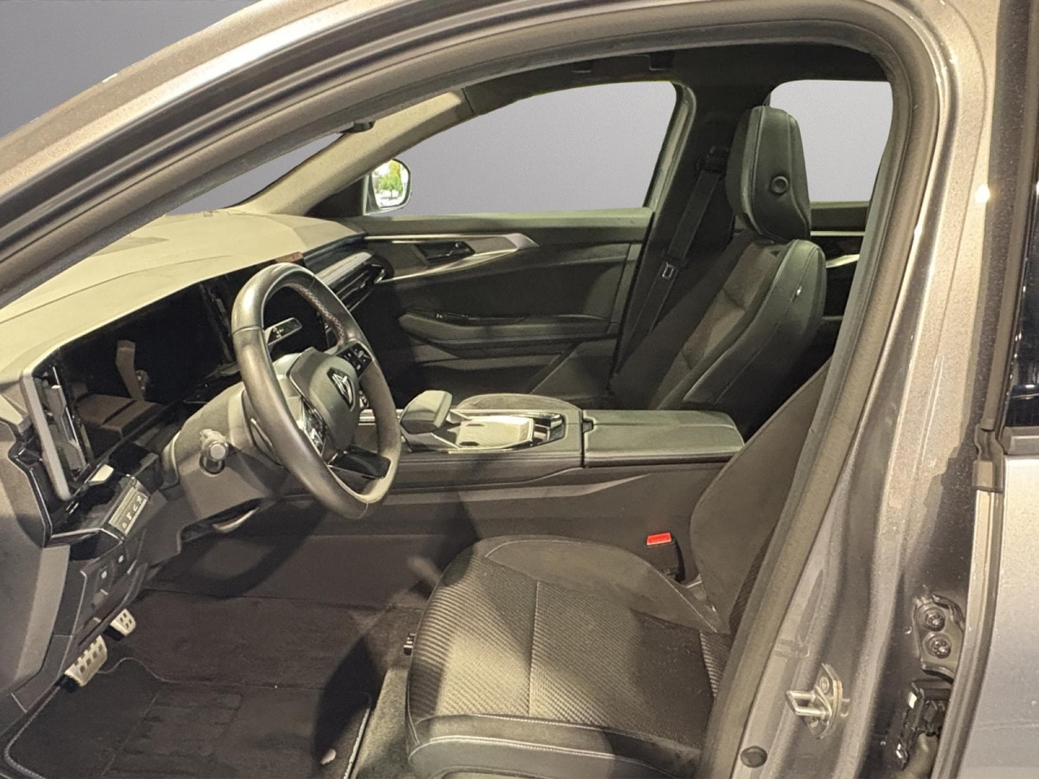 Renault Austral 1.2 E-Tech HEV Techno Esprit Alpine (2023) - Photo 7