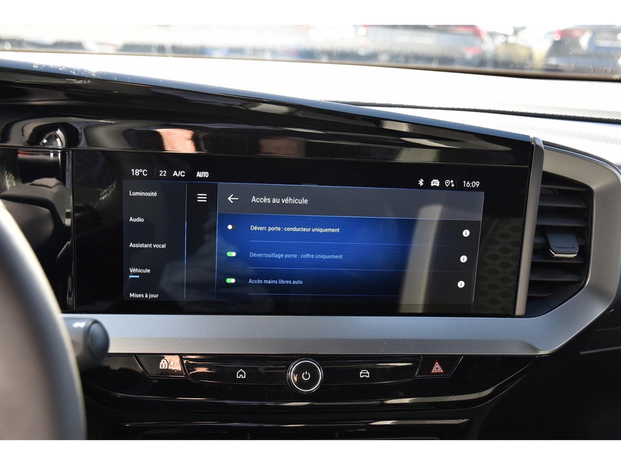 Opel Mokka 1.2 Turbo MHEV Edition e-DCT6 ACC SIDE GPS CAM 1° MAIN (2025) - Foto 17