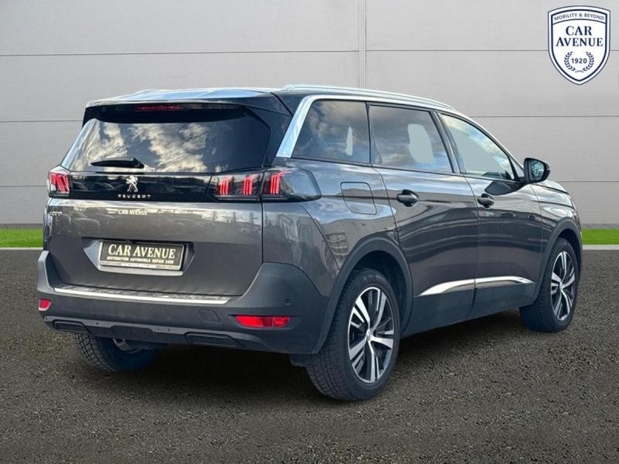 PEUGEOT 5008 1.2 PureTech 130ch S&S Allure Pack EAT8 (2021) - Foto 5