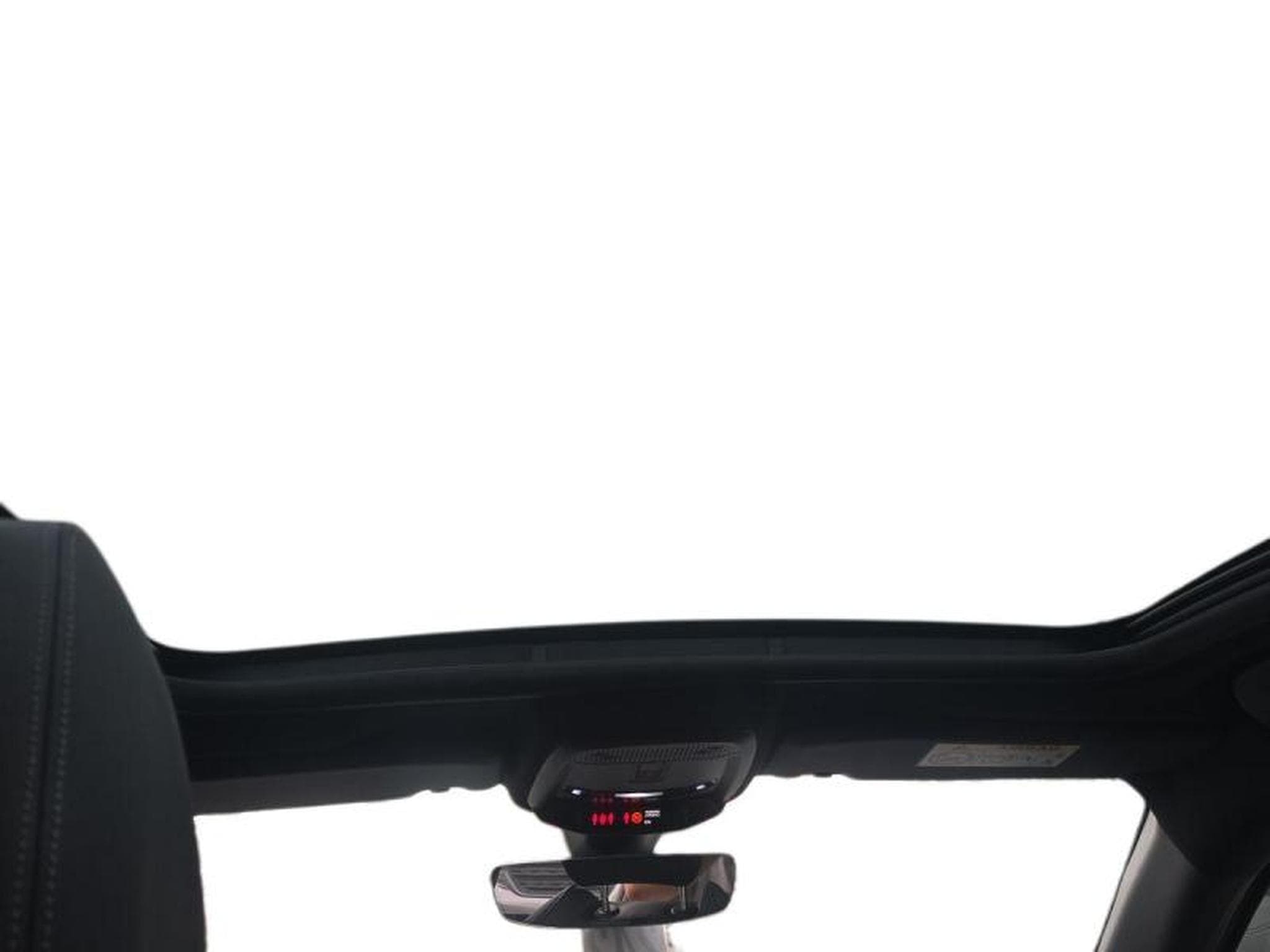 PEUGEOT 208 e-208 136ch GT (2021) - Photo 10