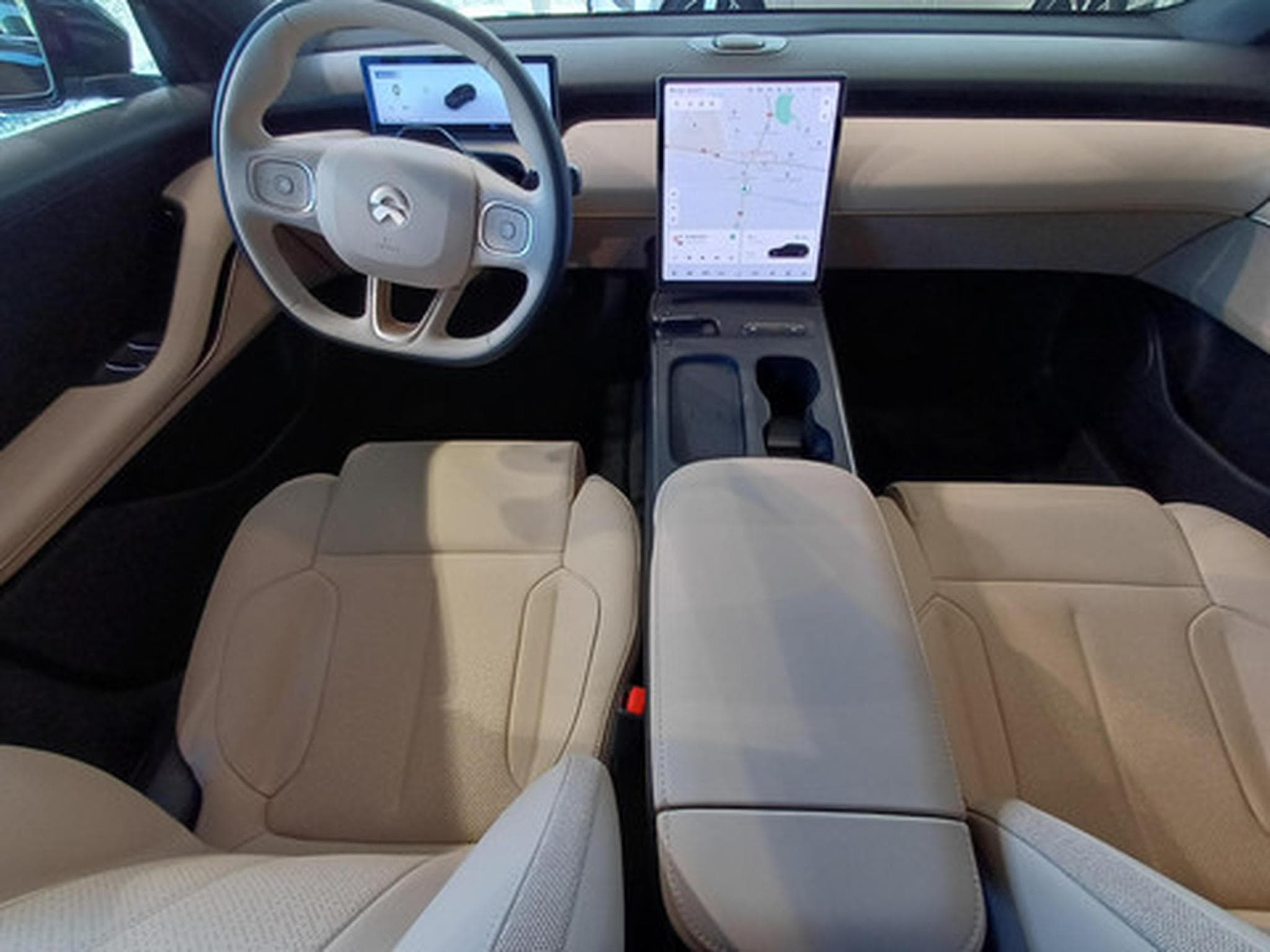 NIO ET5 Long Range First Edition (2026) - Photo 7